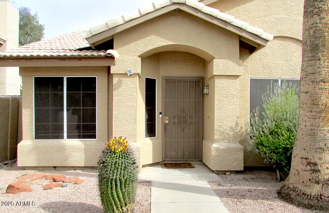 1132 E HARBOR VIEW Drive