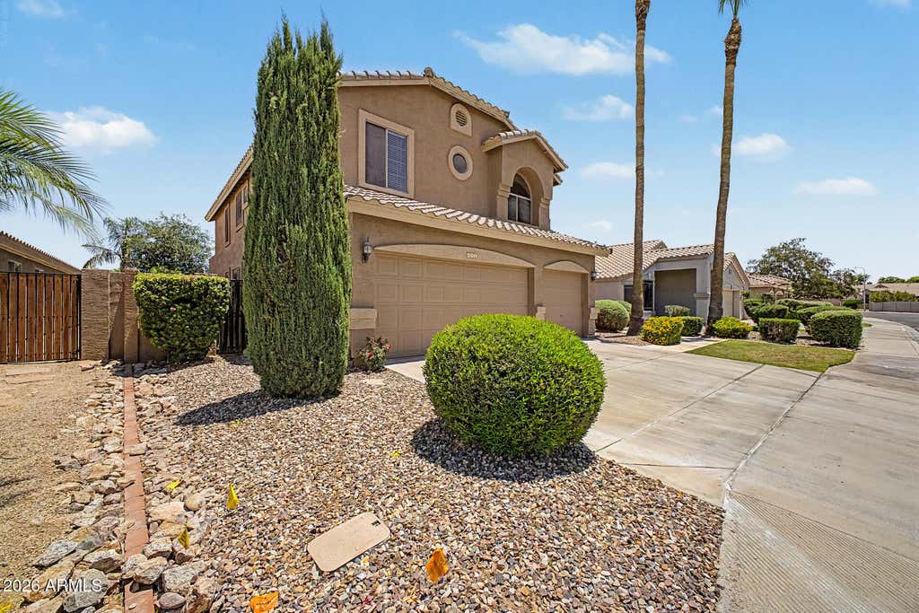 Photo of 692 W Citrus Way, Chandler, AZ 85248 (MLS # 7042015)