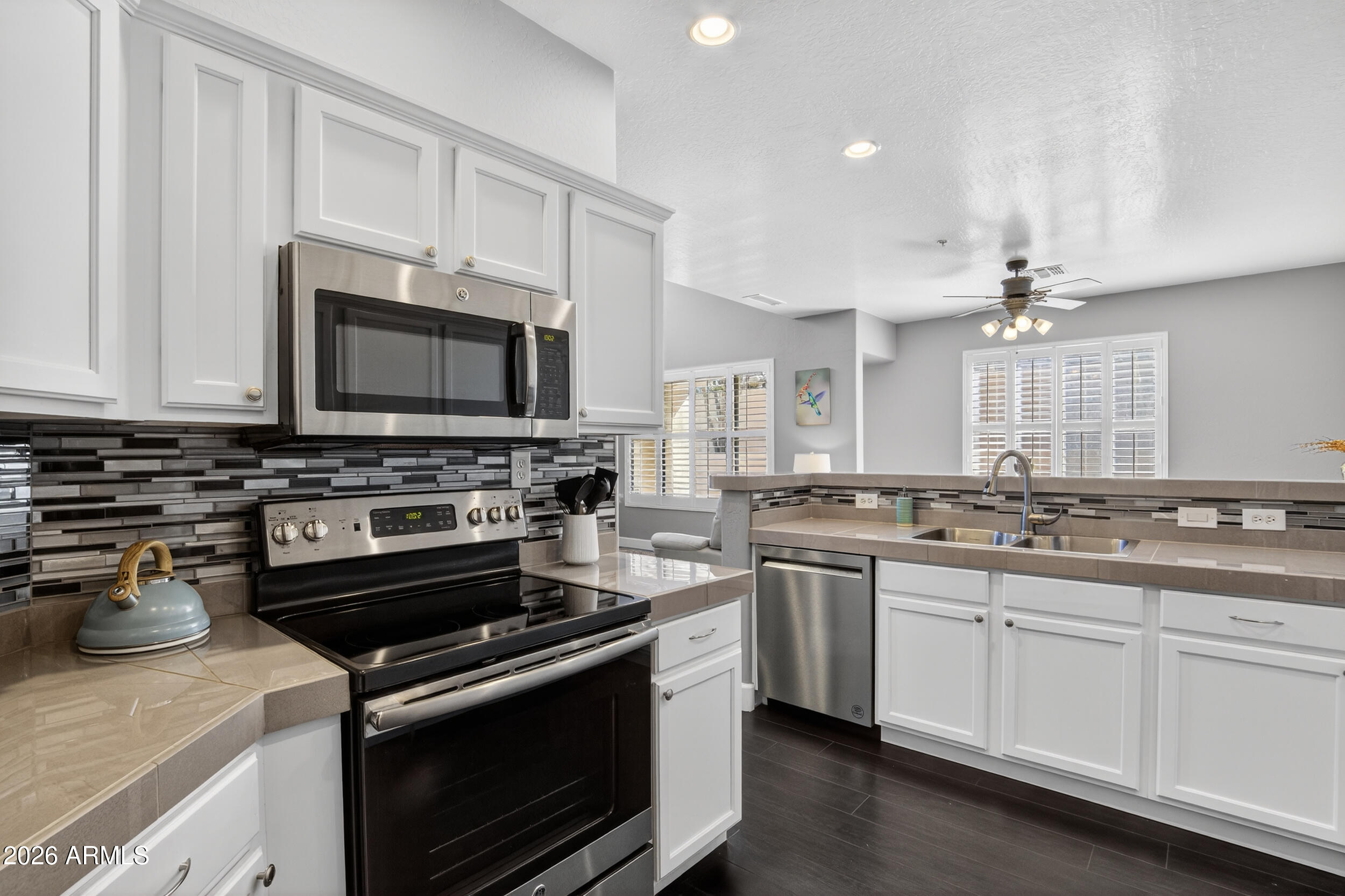 7445 E EAGLE CREST Drive 1056