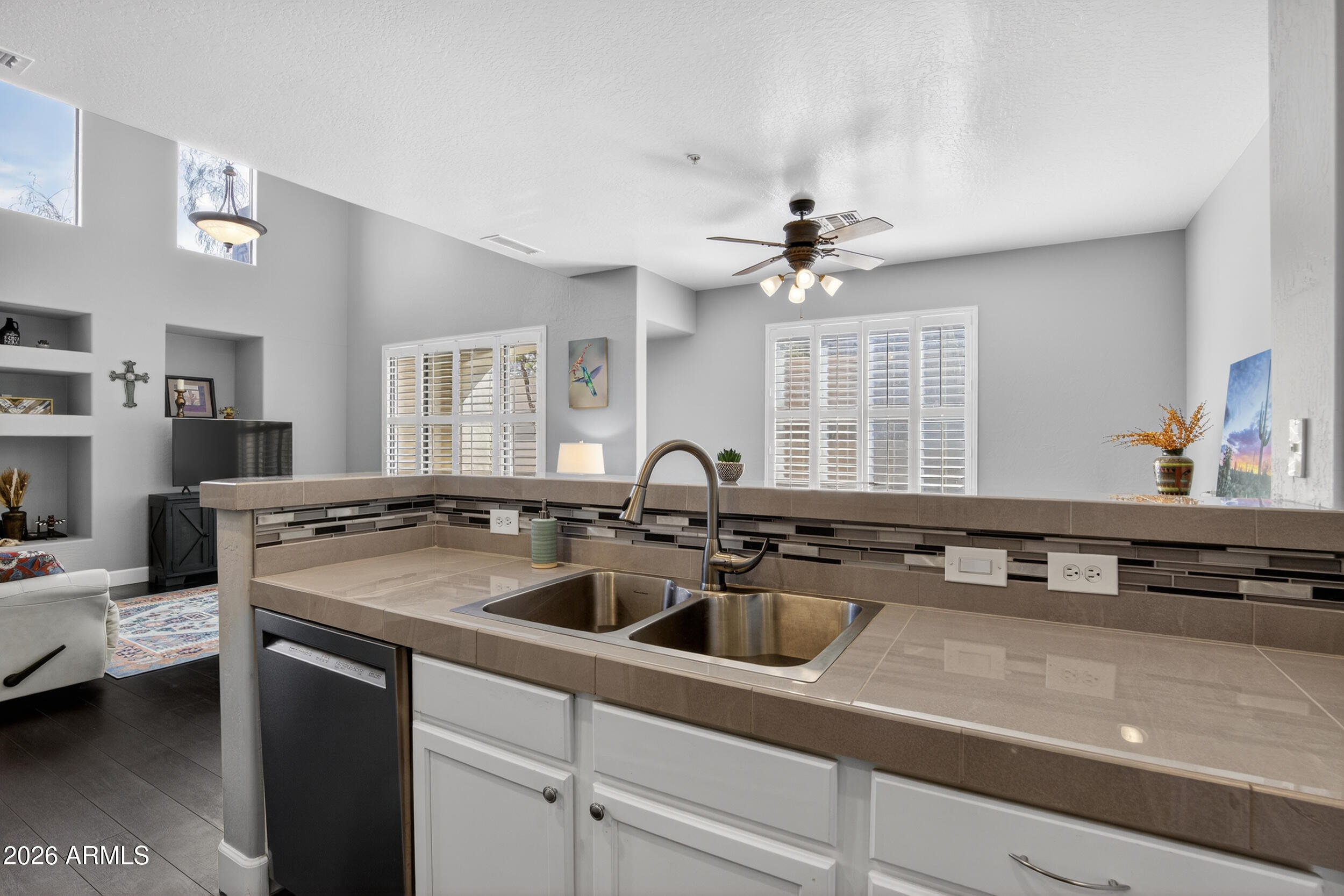 7445 E EAGLE CREST Drive 1056