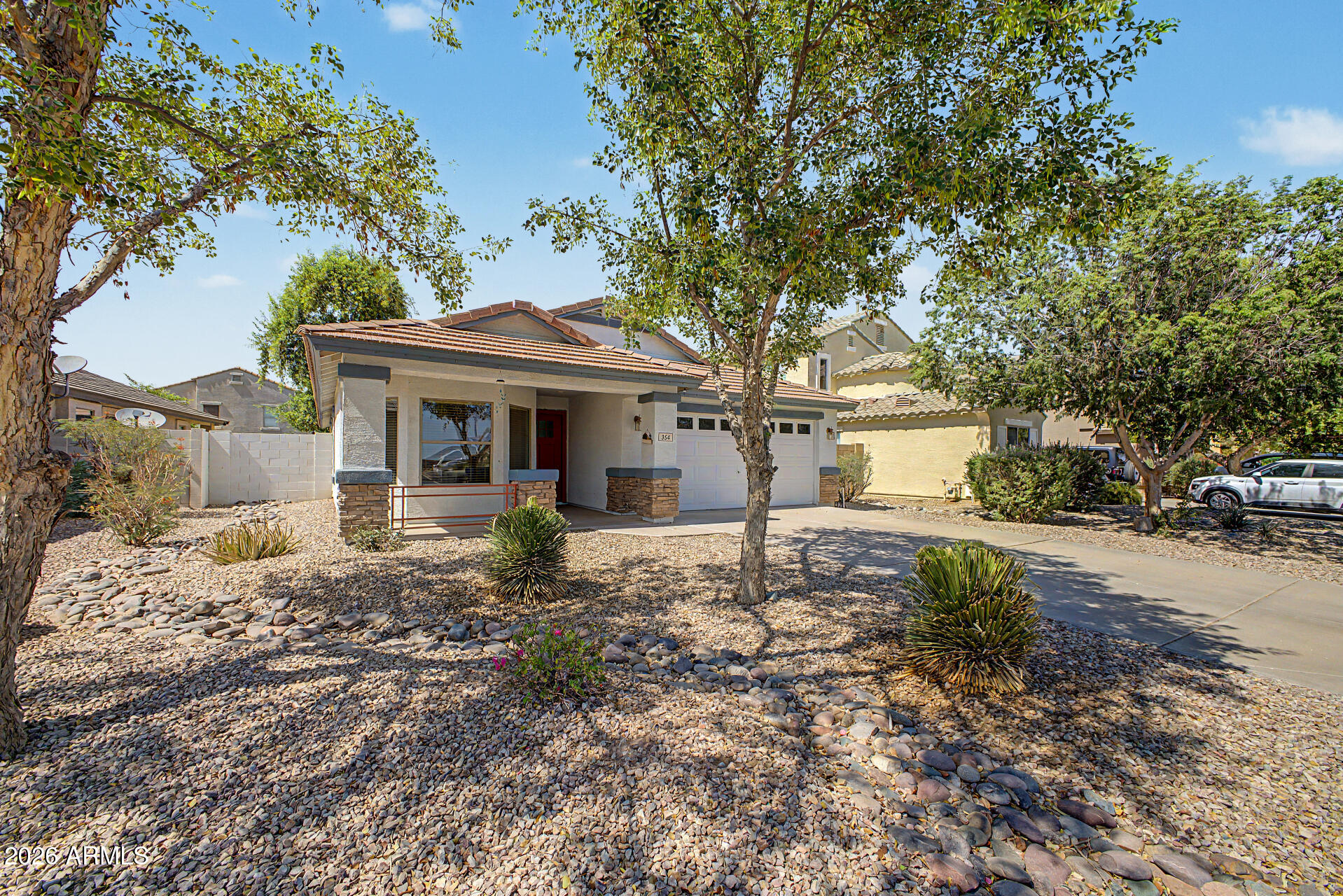 354 W DANA Drive