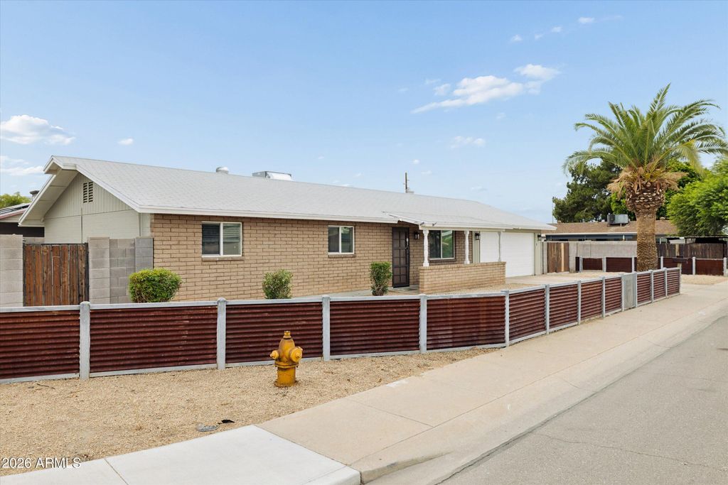 Photo of 2265 W Boston Street, Chandler, AZ 85224 (MLS # 7041229)