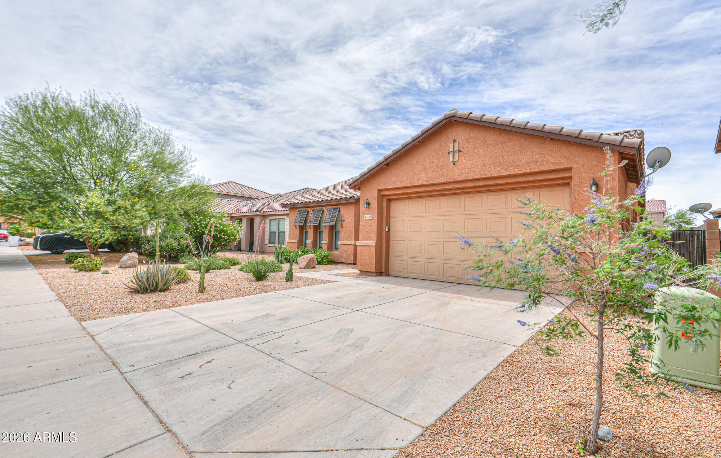 45519 W MORNING VIEW Lane