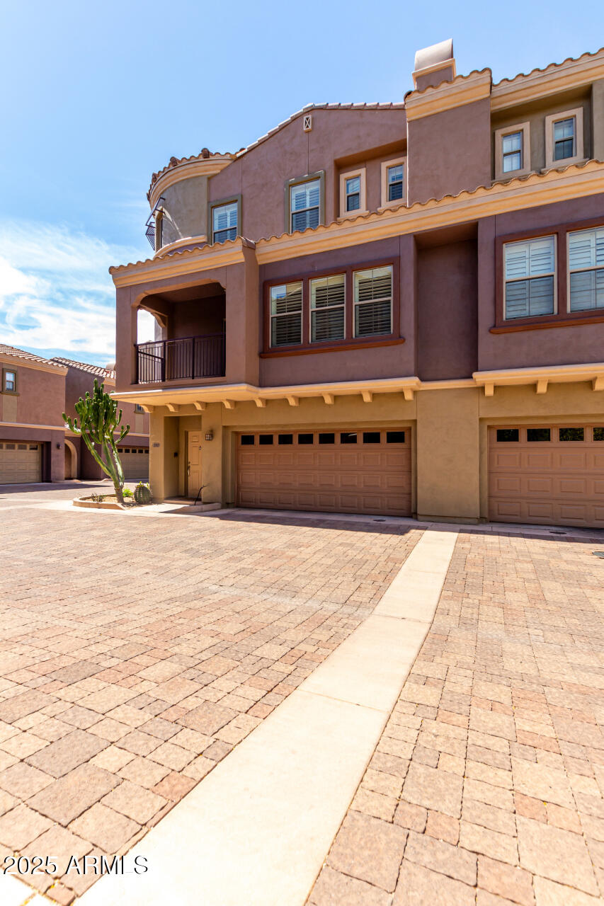 3935 E Rough Rider Road 1183
