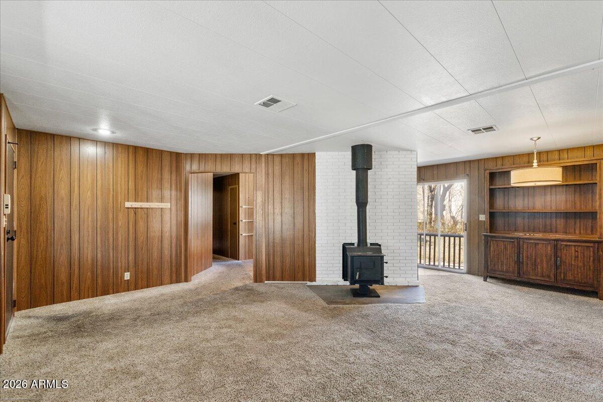 202 W MERRITT Street