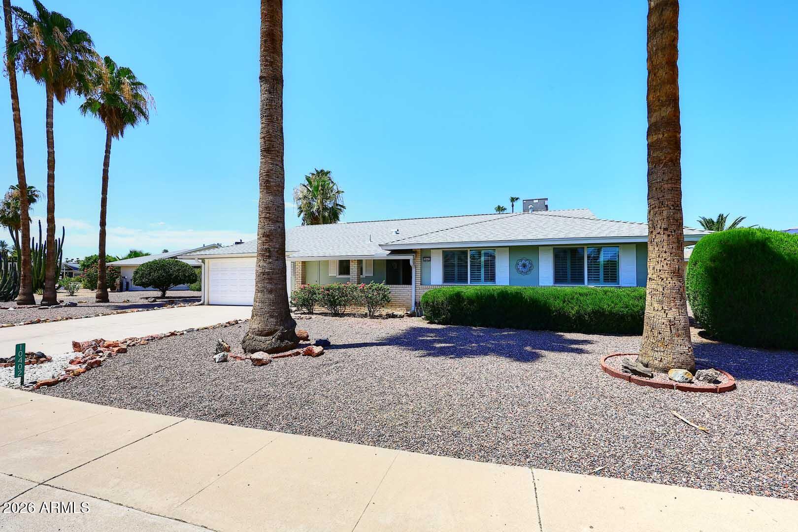 10402 W WININGER Circle