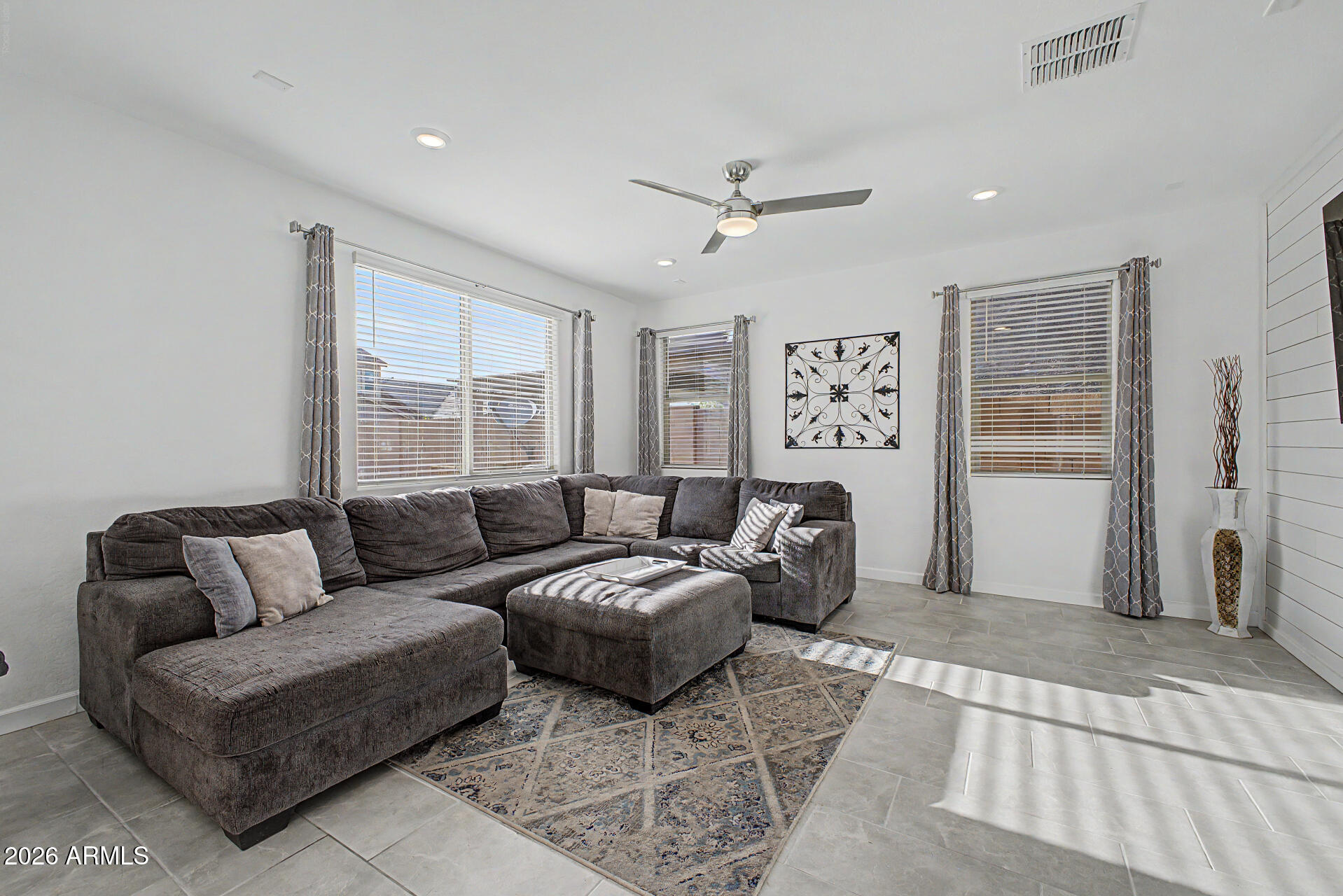 5522 S VINCENT --