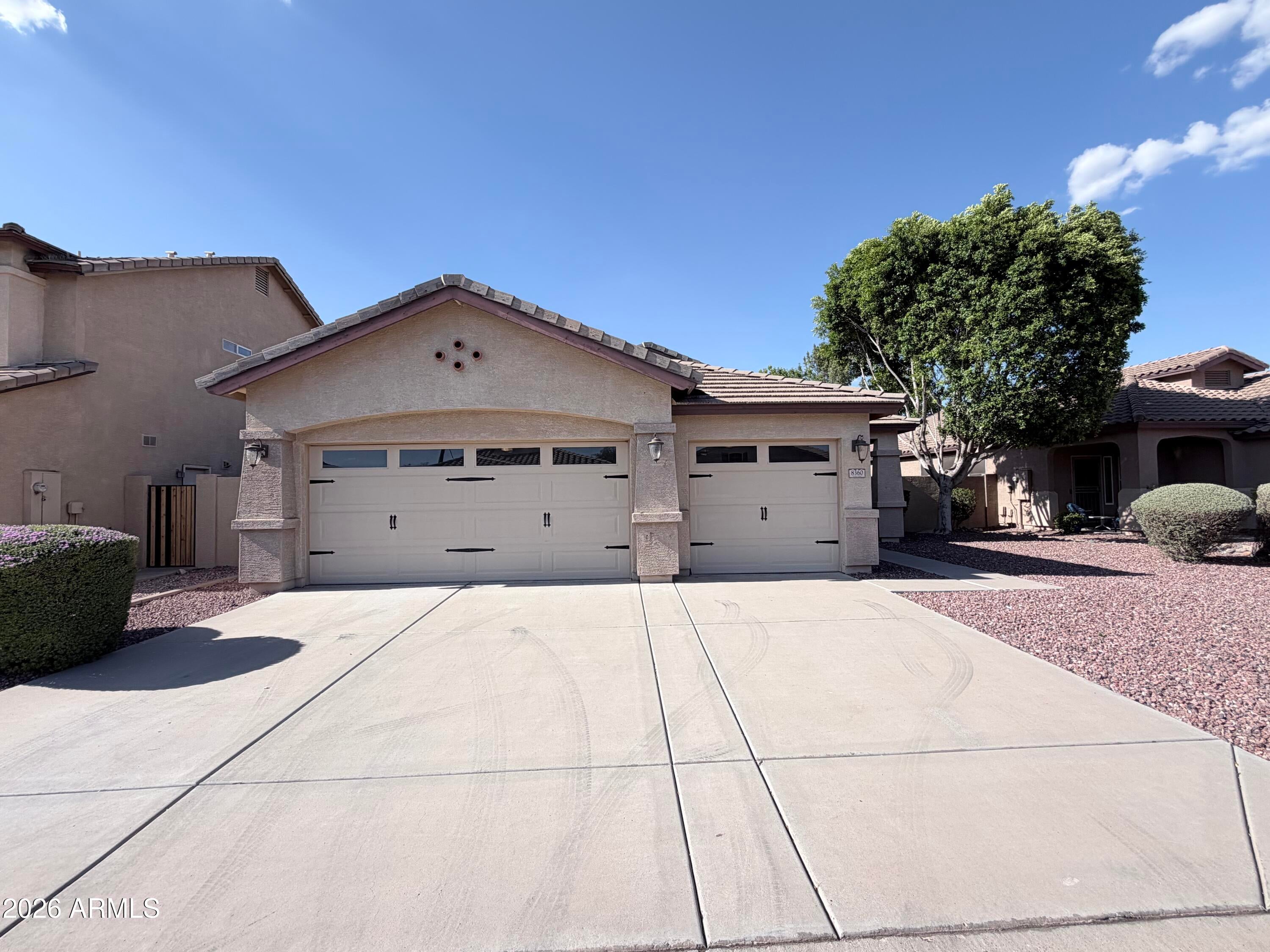 8360 W PONTIAC Drive