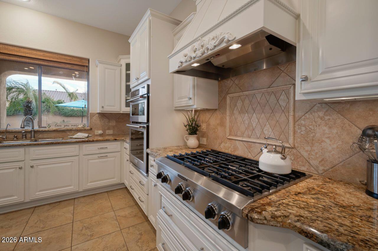 3291 E CHERRYWOOD Place