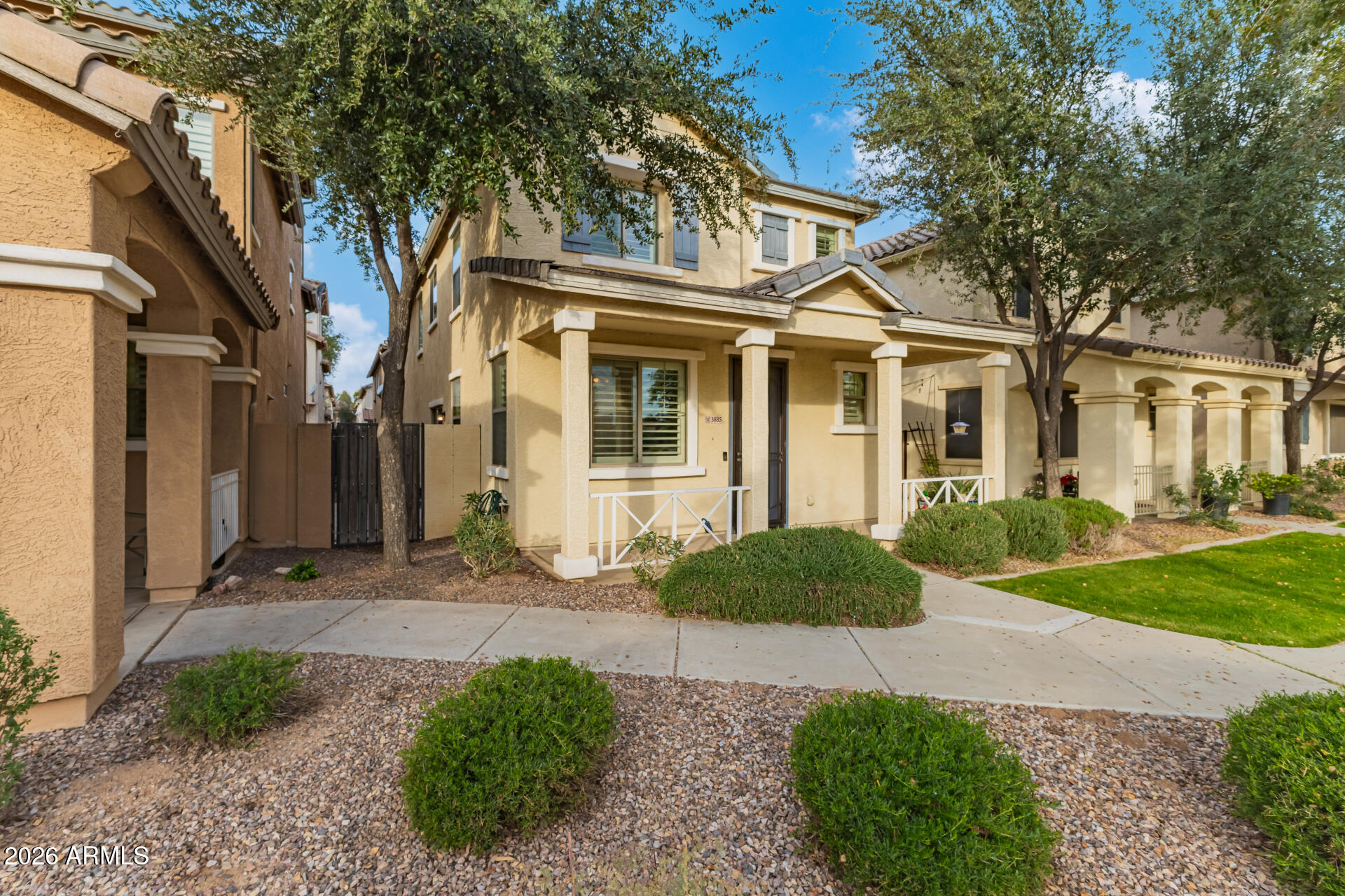 3885 E SANTA FE Lane