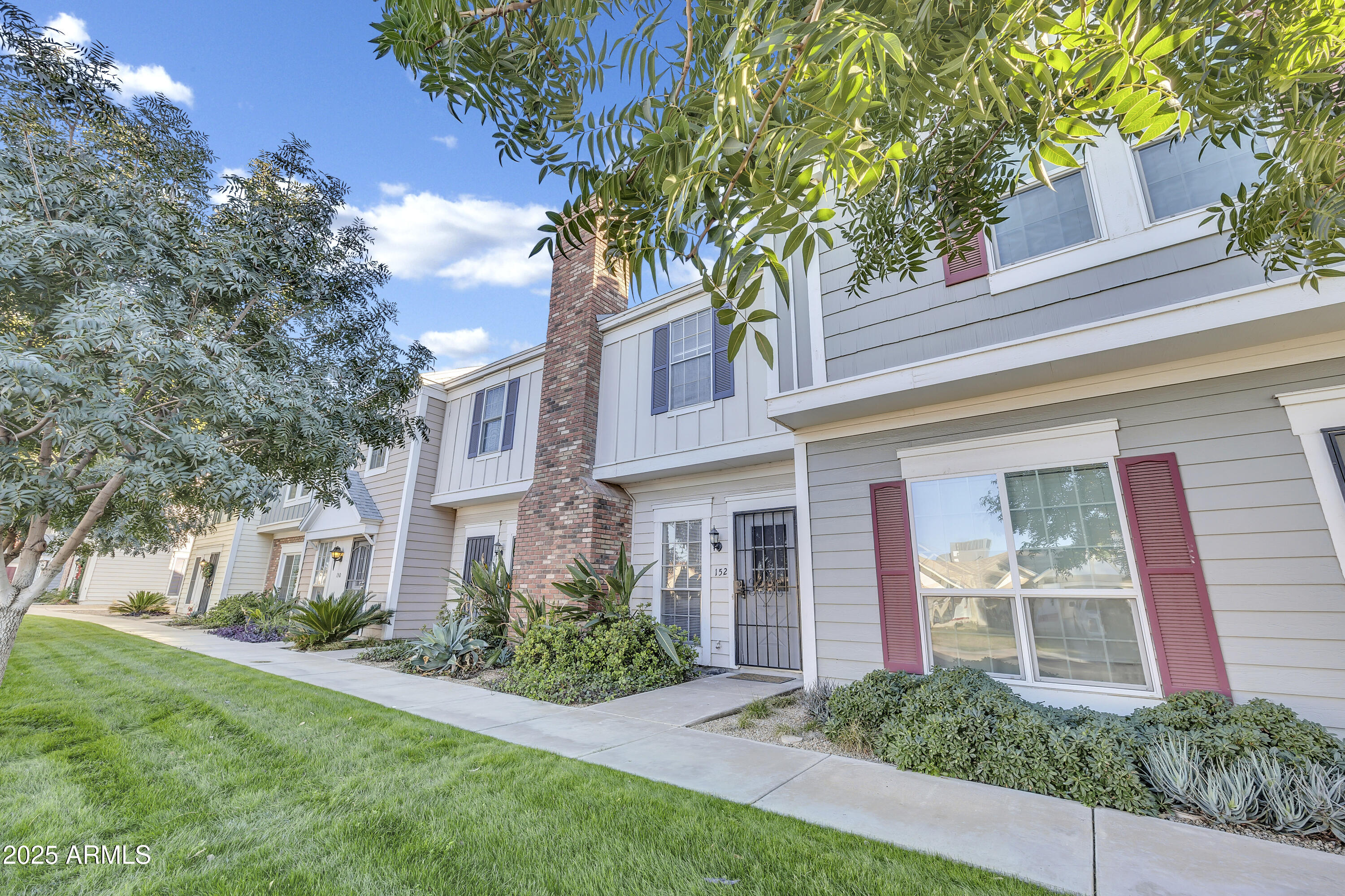 1600 N SABA Street 152