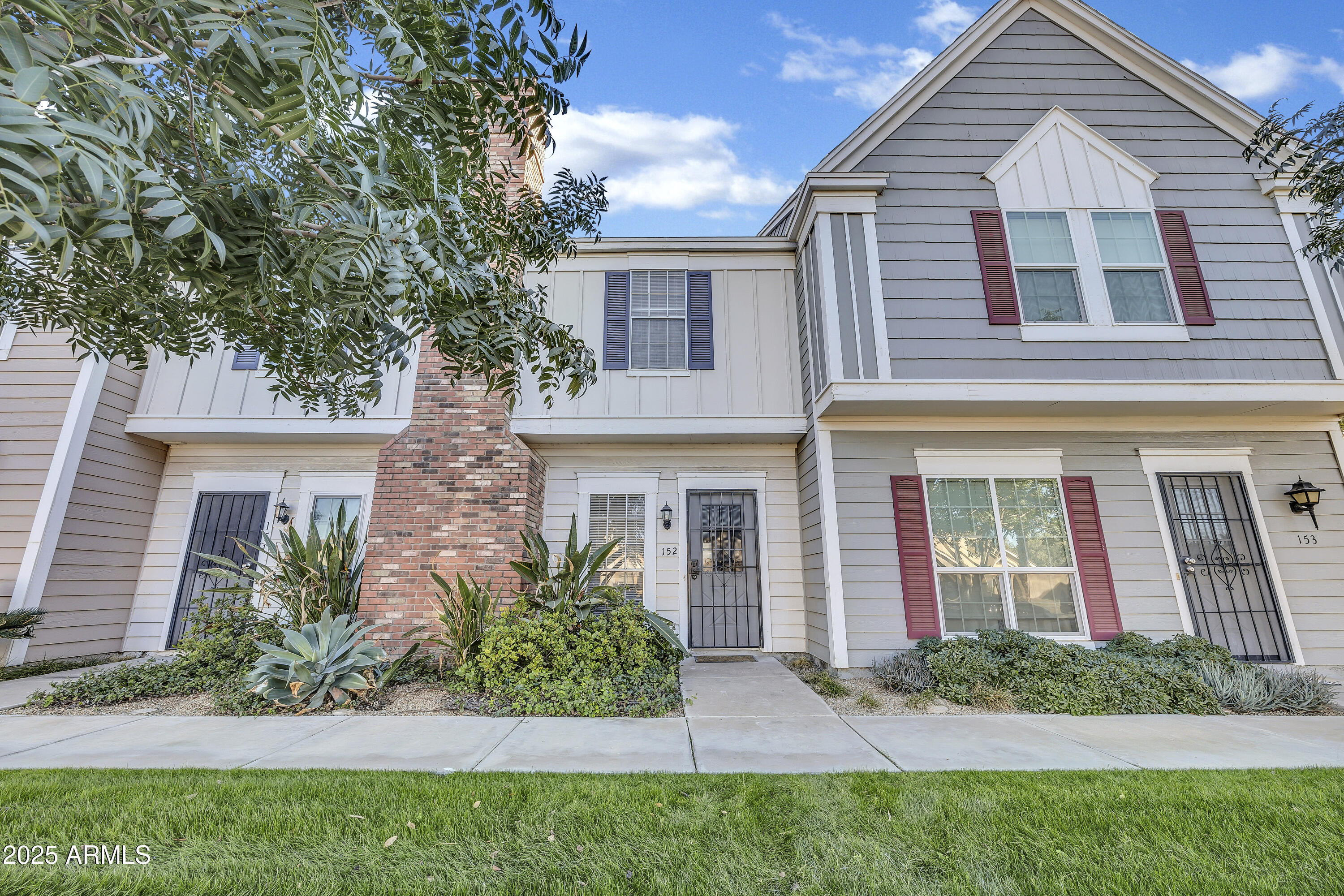 1600 N SABA Street 152