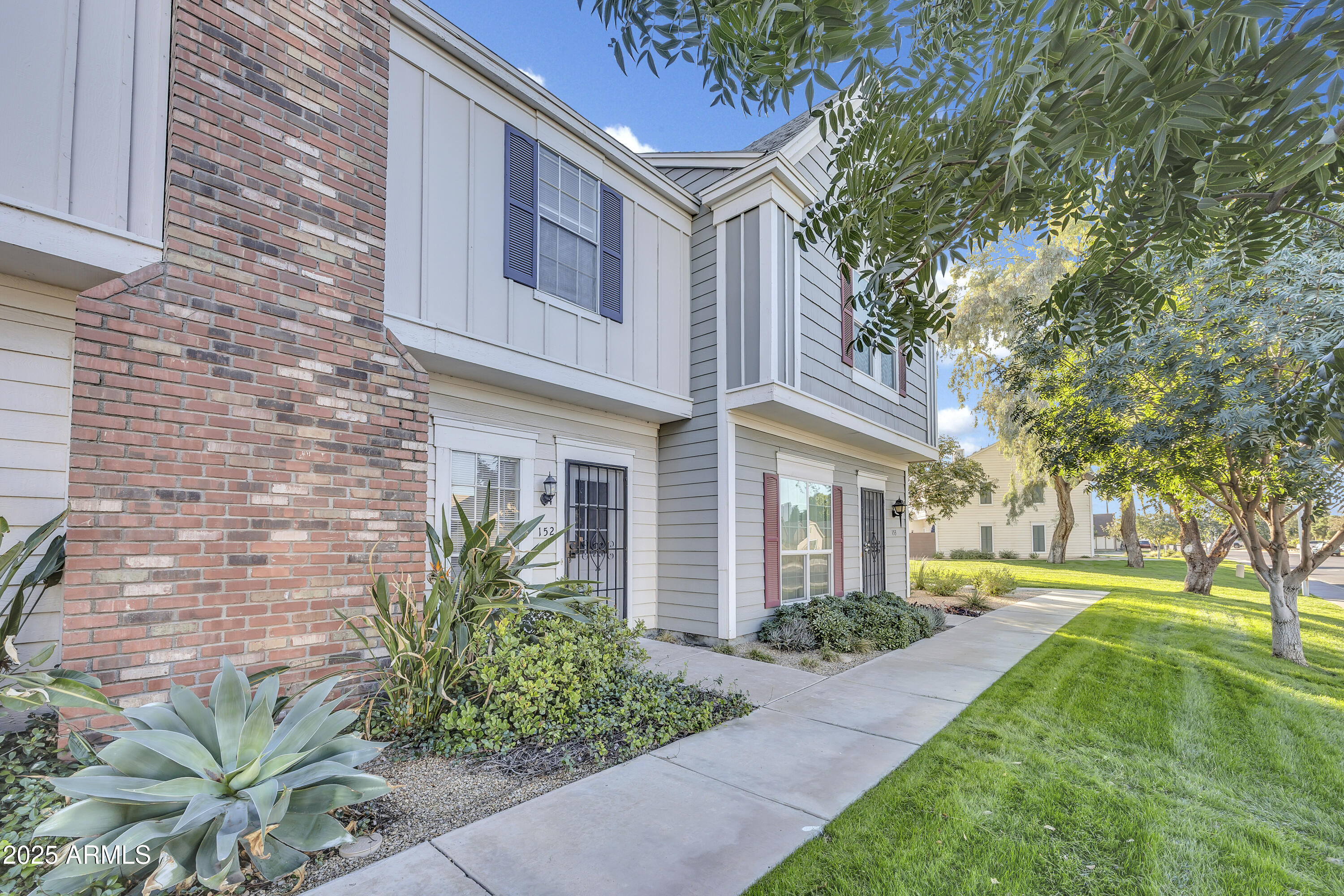 1600 N SABA Street 152