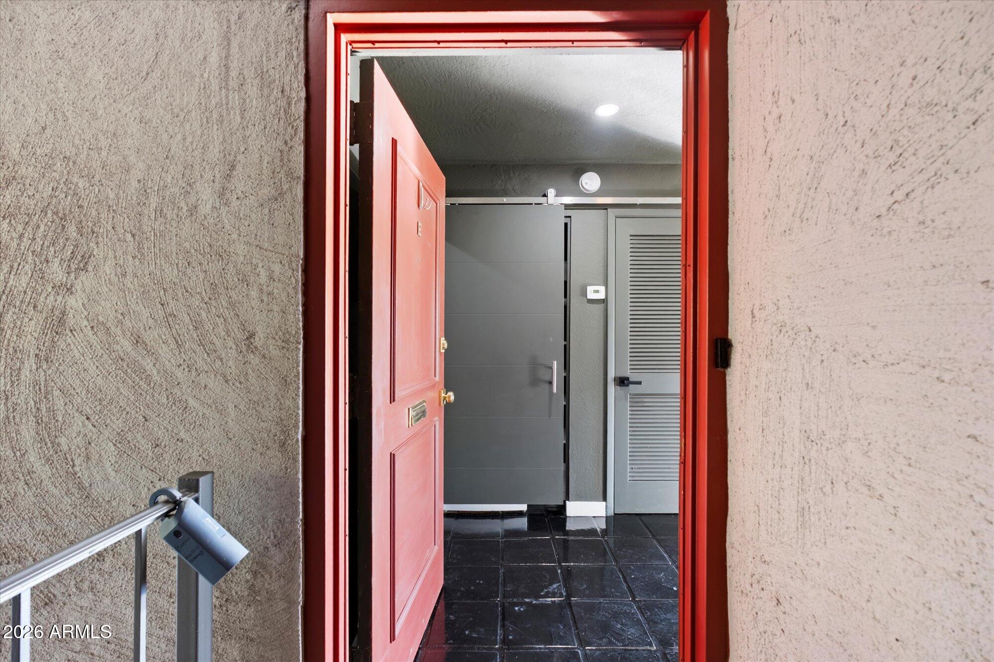 1018 E OSBORN Road E