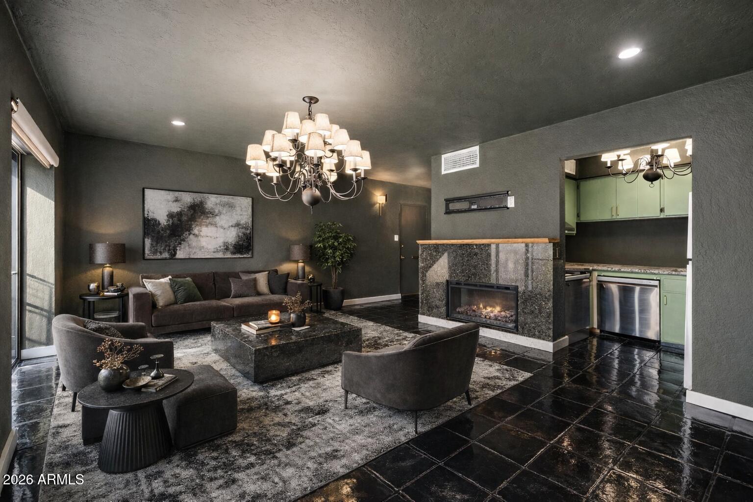 1018 E OSBORN Road E