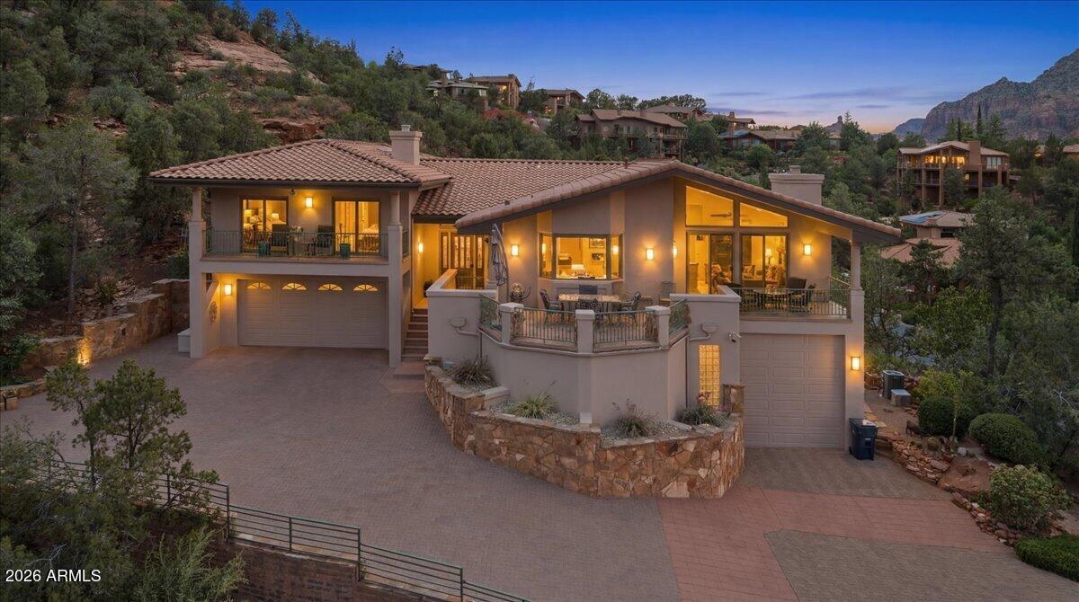 120 LES SPRINGS Drive