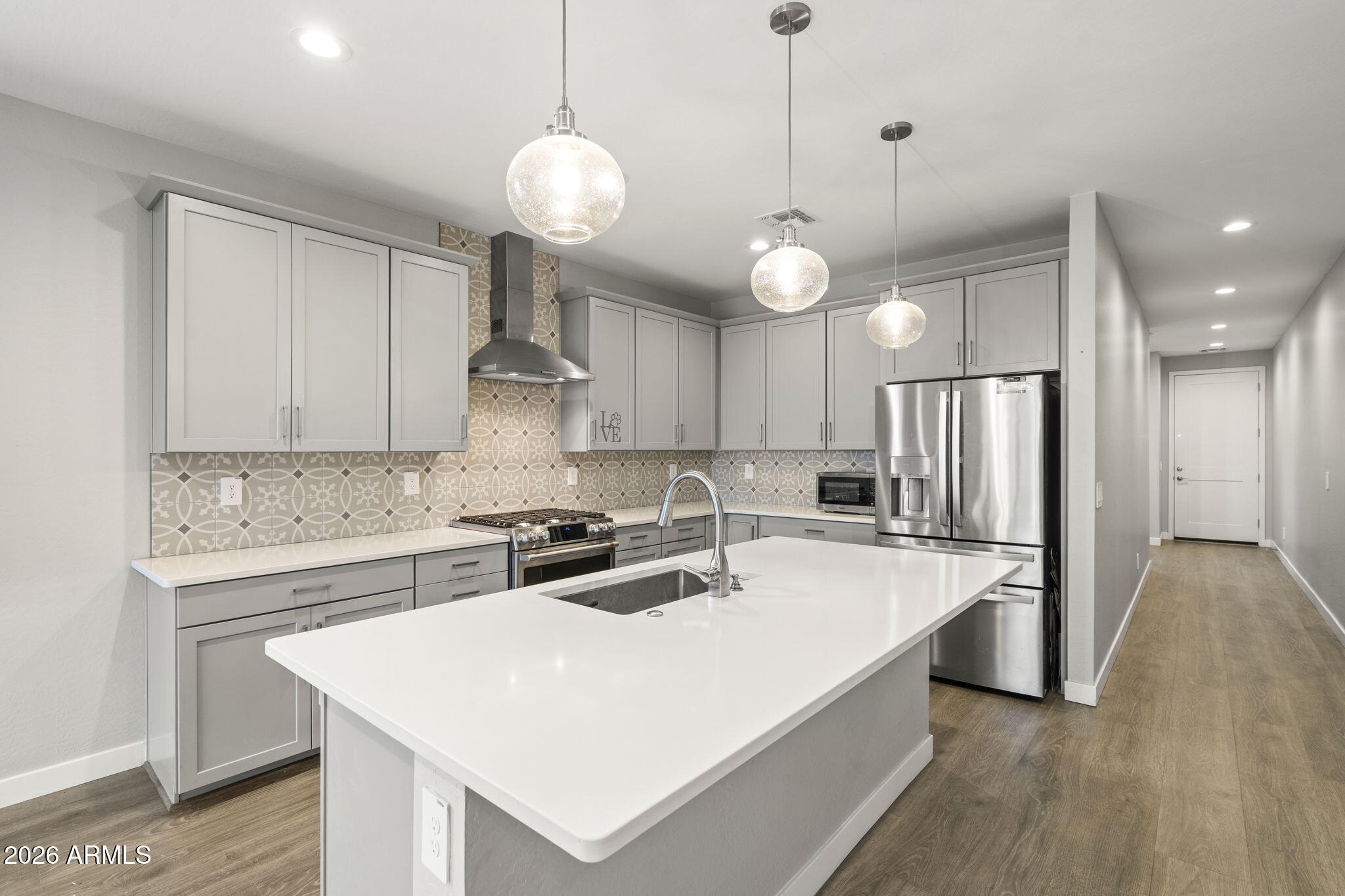 10768 W KINDERMAN Drive