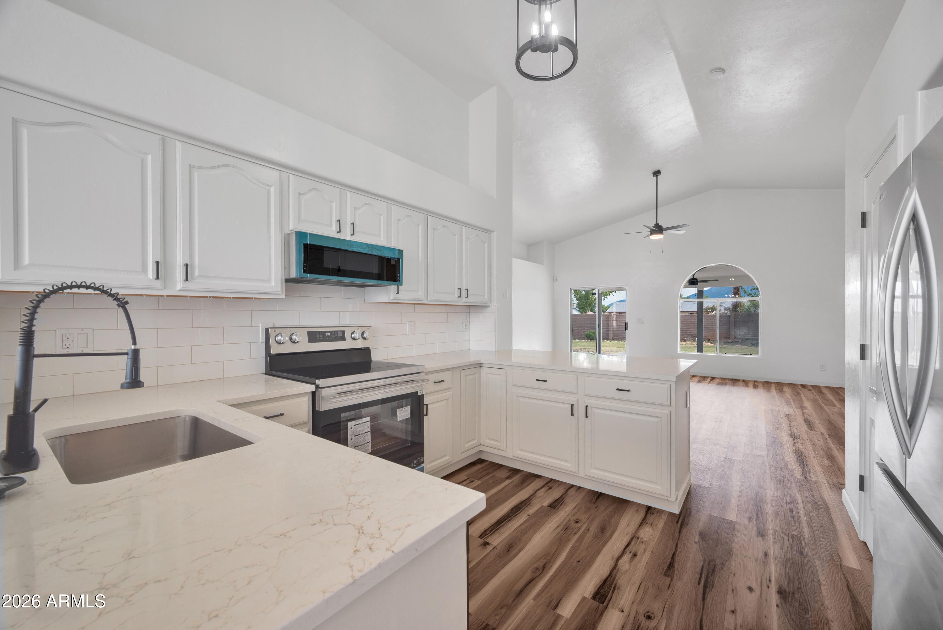 1382 OVERLOOK Drive