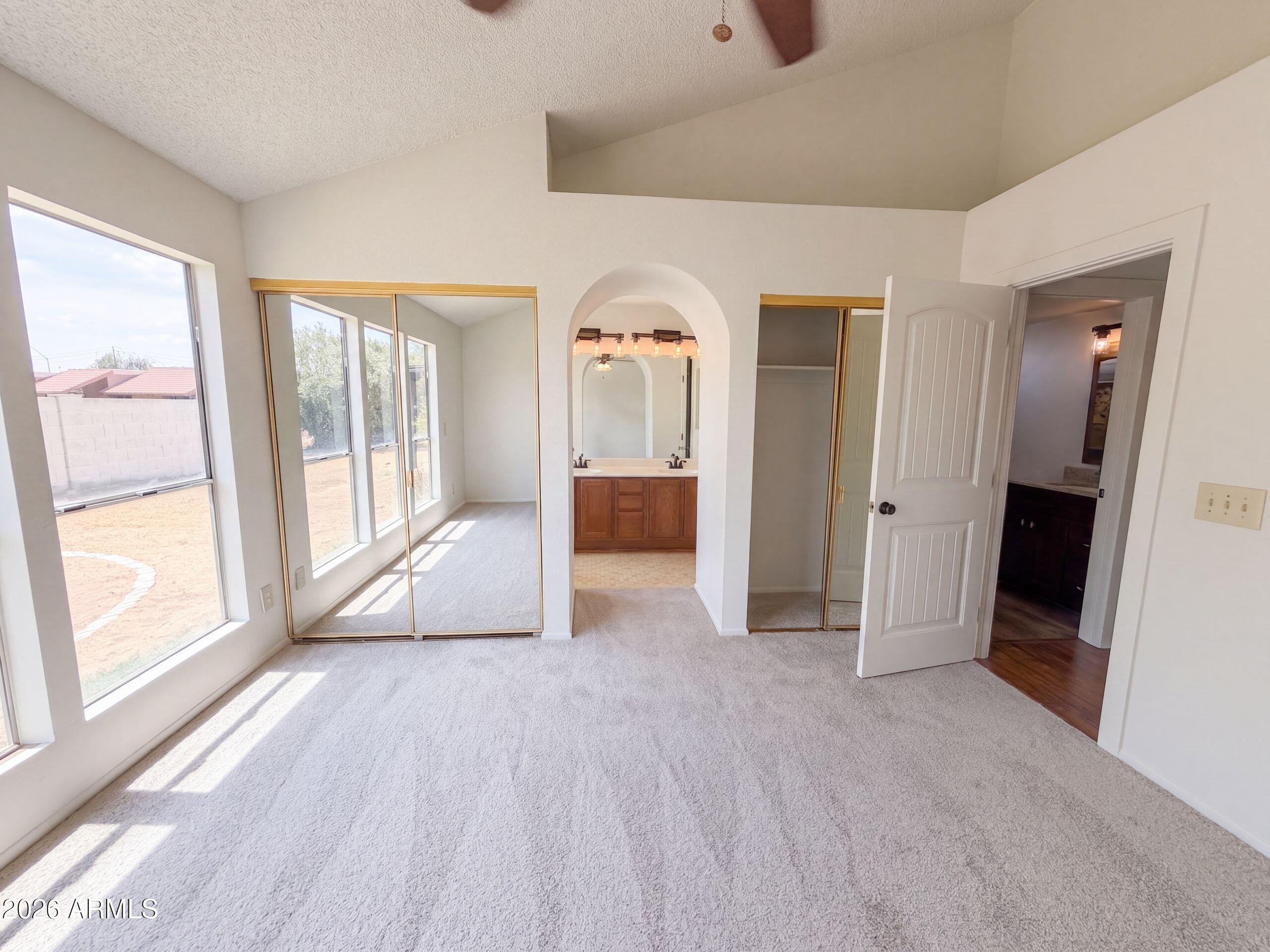 615 W MONTOYA Lane