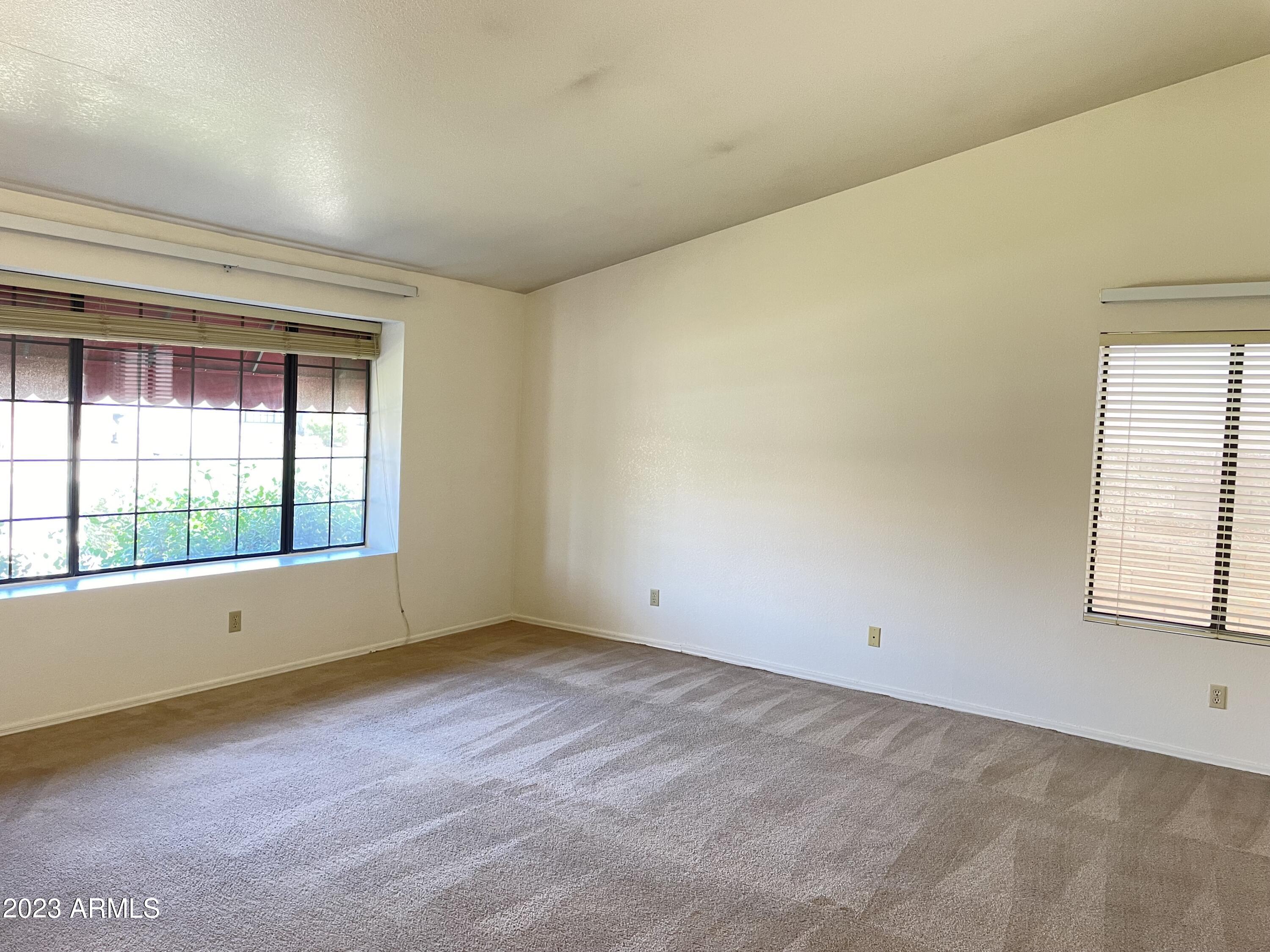 Photo 10 of 15 of 537 W SIERRA MADRE Avenue house