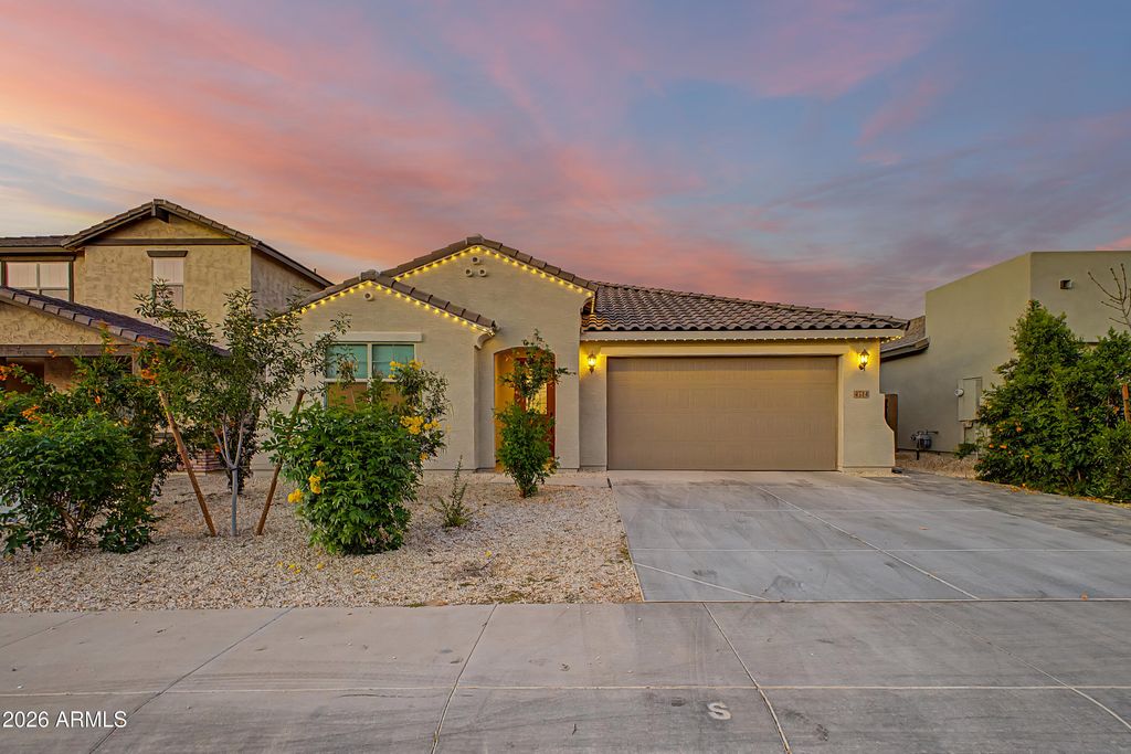 Photo of 4314 W Sebastian Lane, San Tan Valley, AZ 85144 (MLS # 7013691)