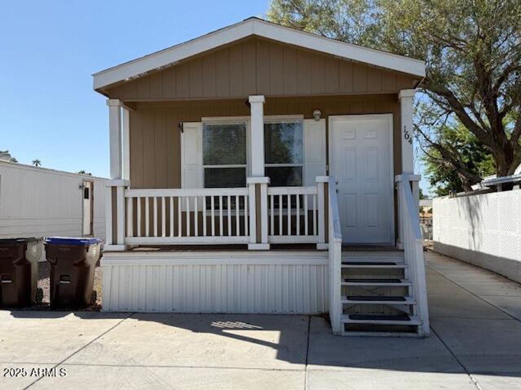Photo of 1650 S Arizona Avenue #OFC, Chandler, AZ 85286 (MLS # 6929617)