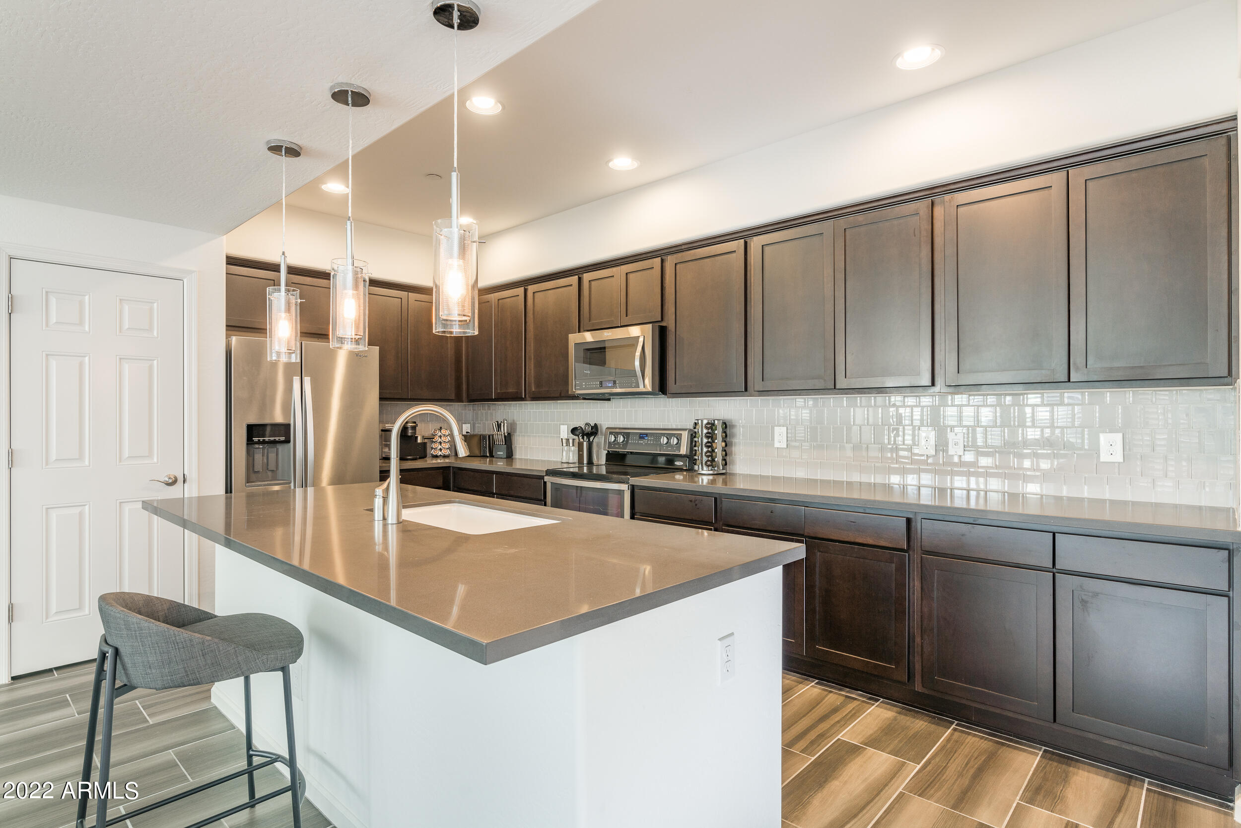 3935 E ROUGH RIDER Road 1322