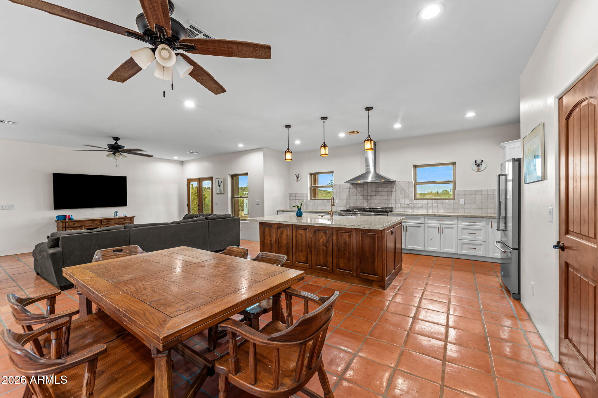 955 THUNDER ROCK Road