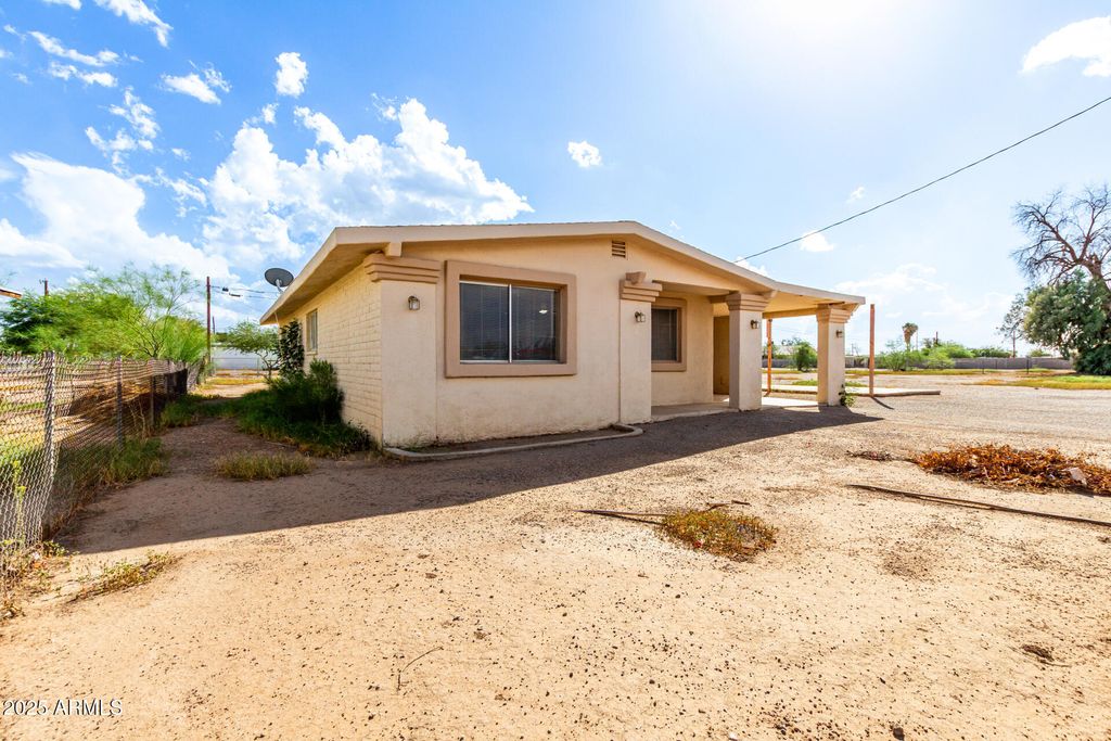 Photo of 303 W Dr Martin Luther King Street, Eloy, AZ 85131 (MLS # 6923884)