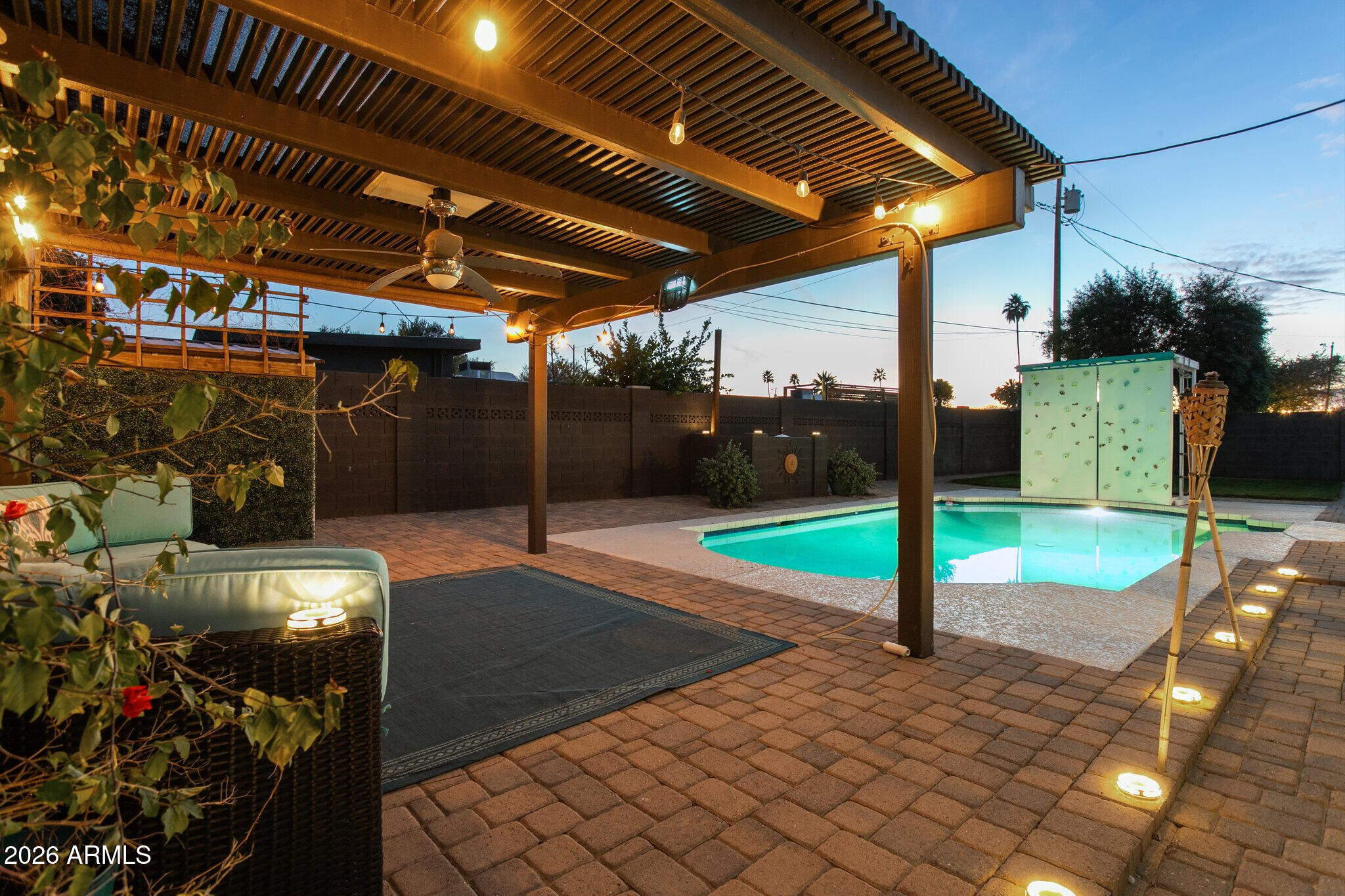 3725 E PARADISE Drive