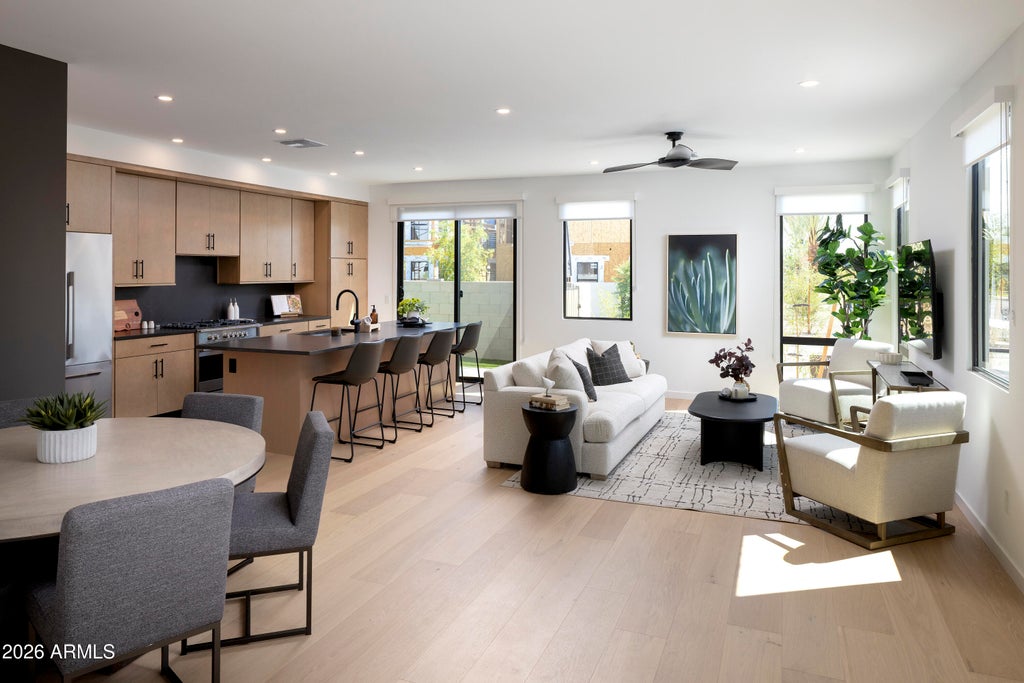 Photo of 7320 E Palm Lane #1006, Scottsdale, AZ 85257 (MLS # 7091175)