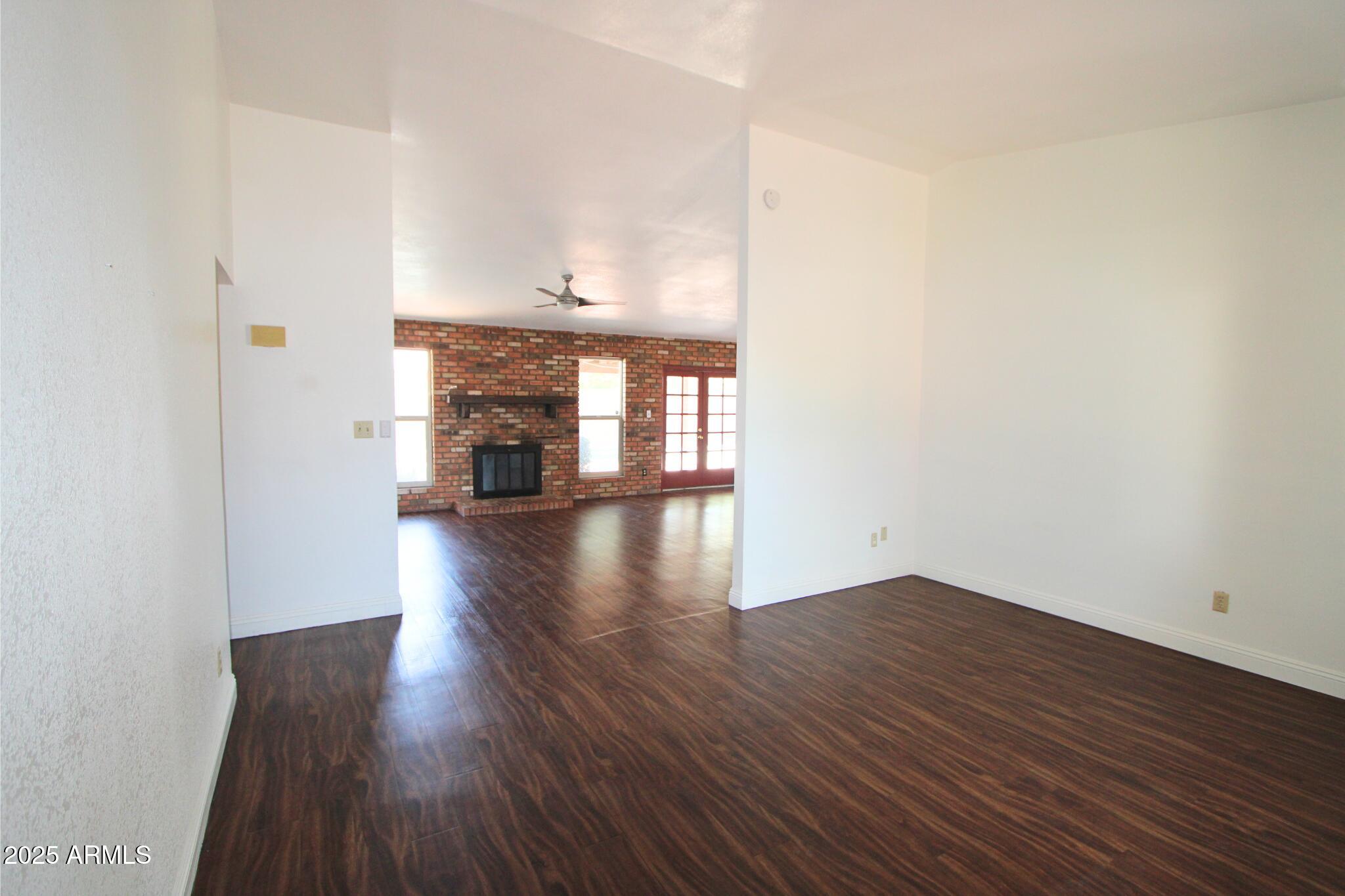 621 W LOS LAGOS VISTA Avenue