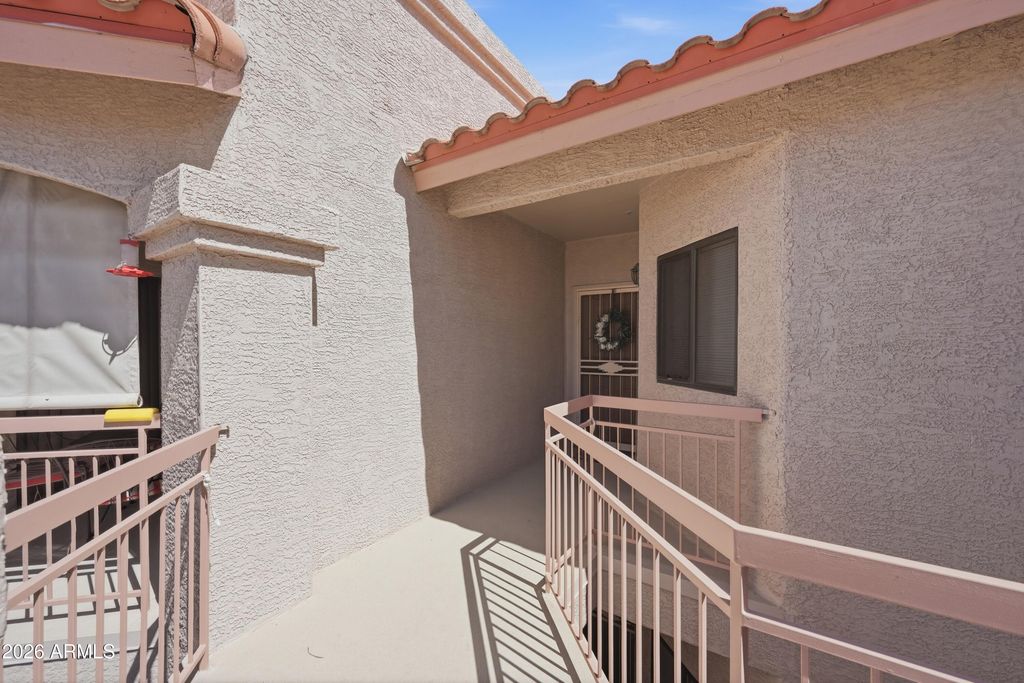 Photo of 9151 W Greenway Road #295, Peoria, AZ 85381 (MLS # 7015496)