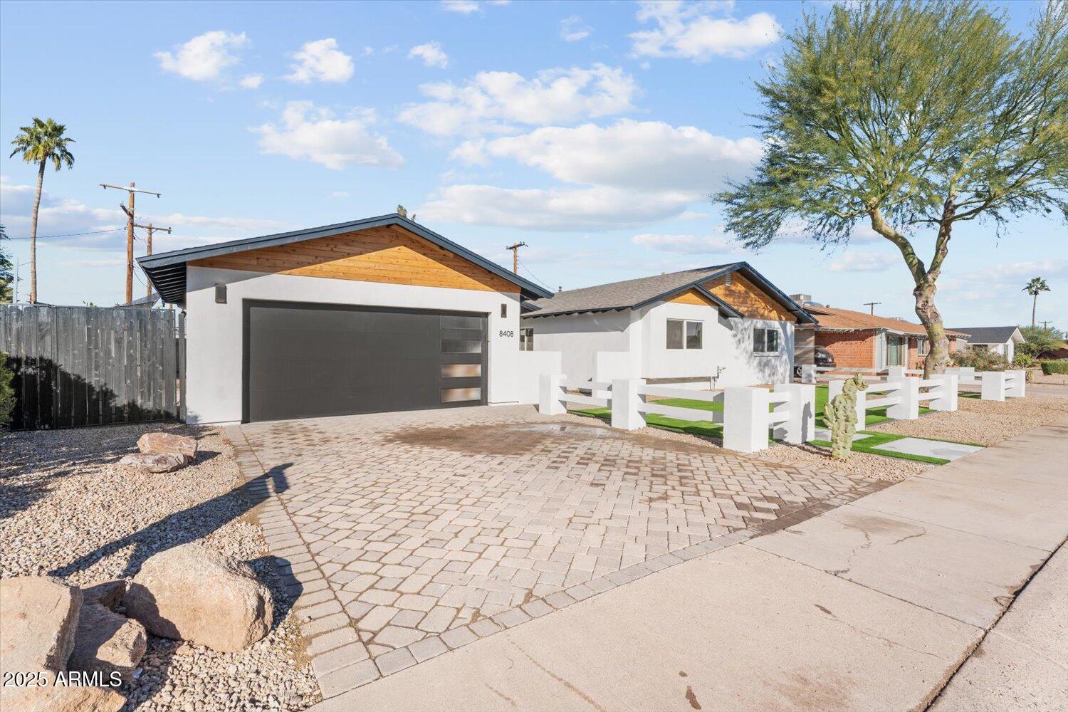 8408 E RANCHO VISTA Drive