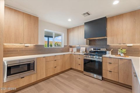 Photo of 8408 E Rancho Vista Drive, Scottsdale, AZ 85251 (MLS # 6959112)