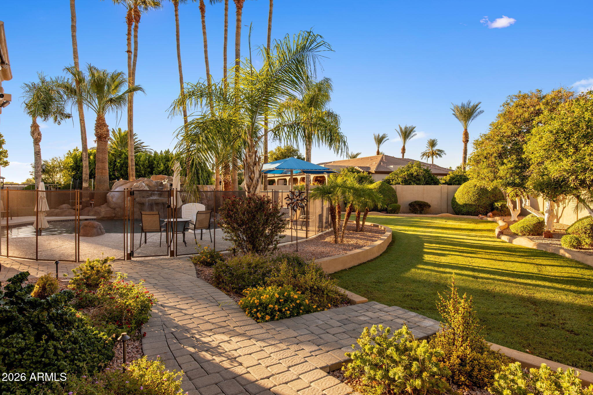3912 E MINTON Circle