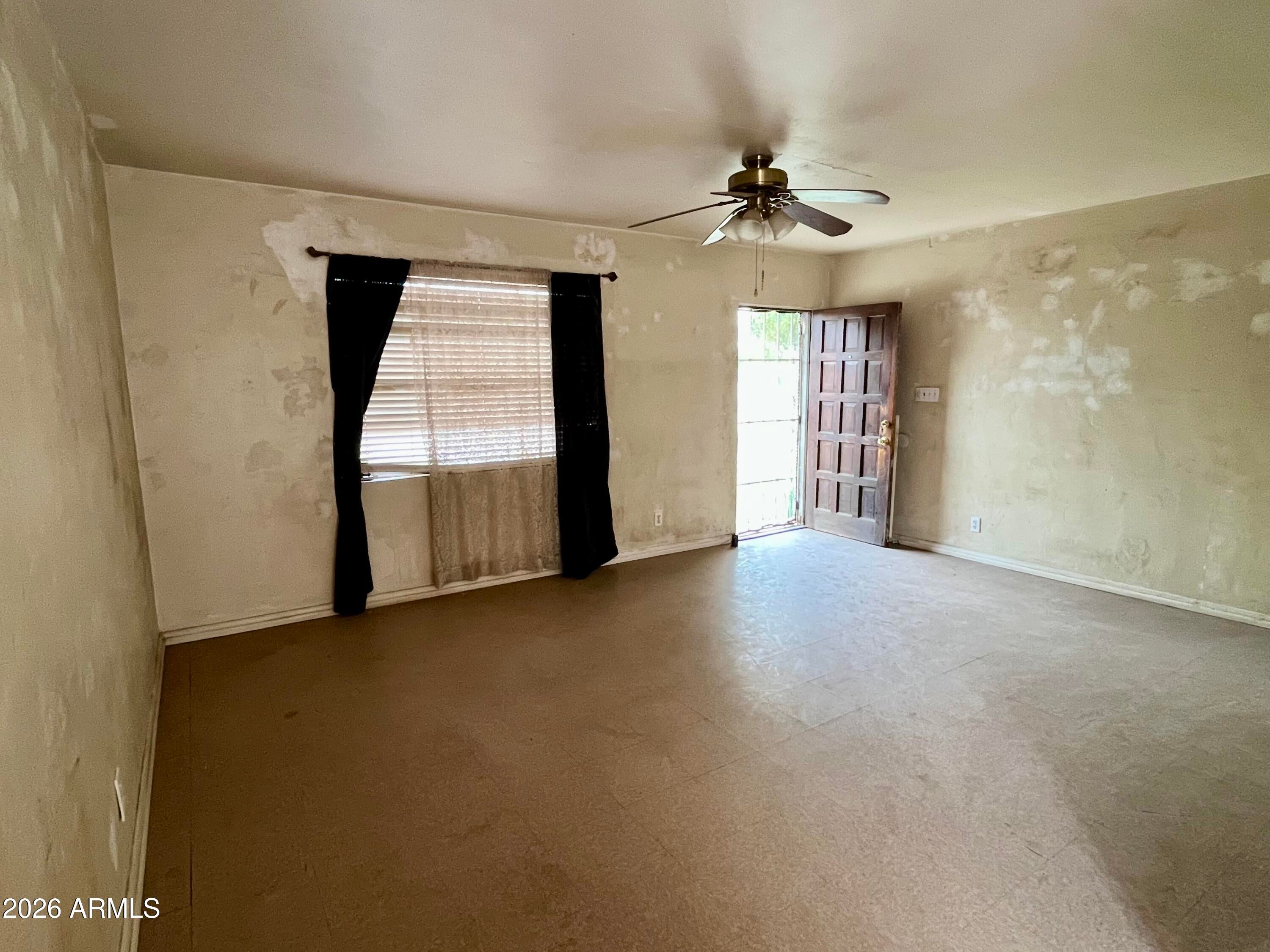 323 N 38TH Avenue