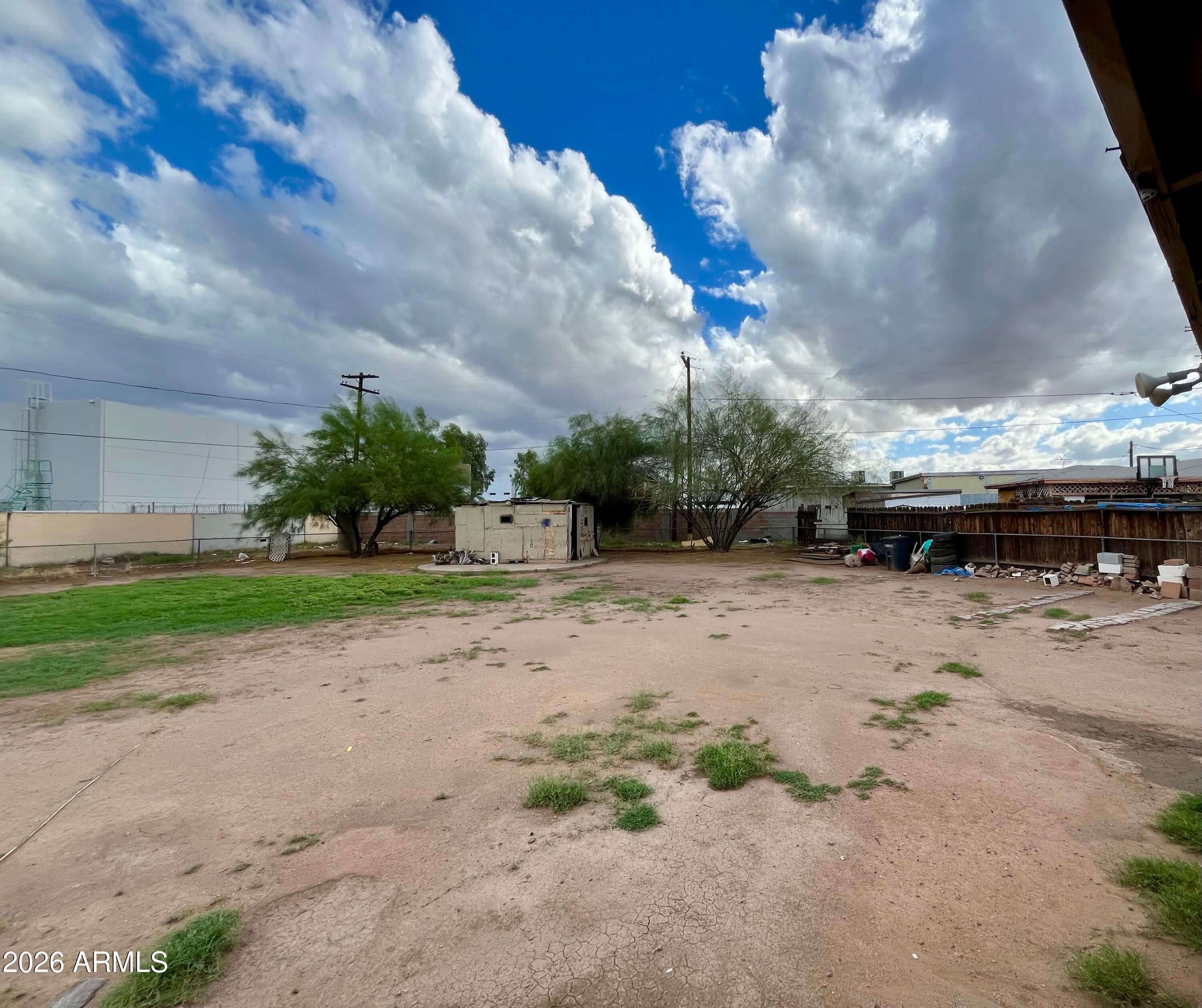 323 N 38TH Avenue