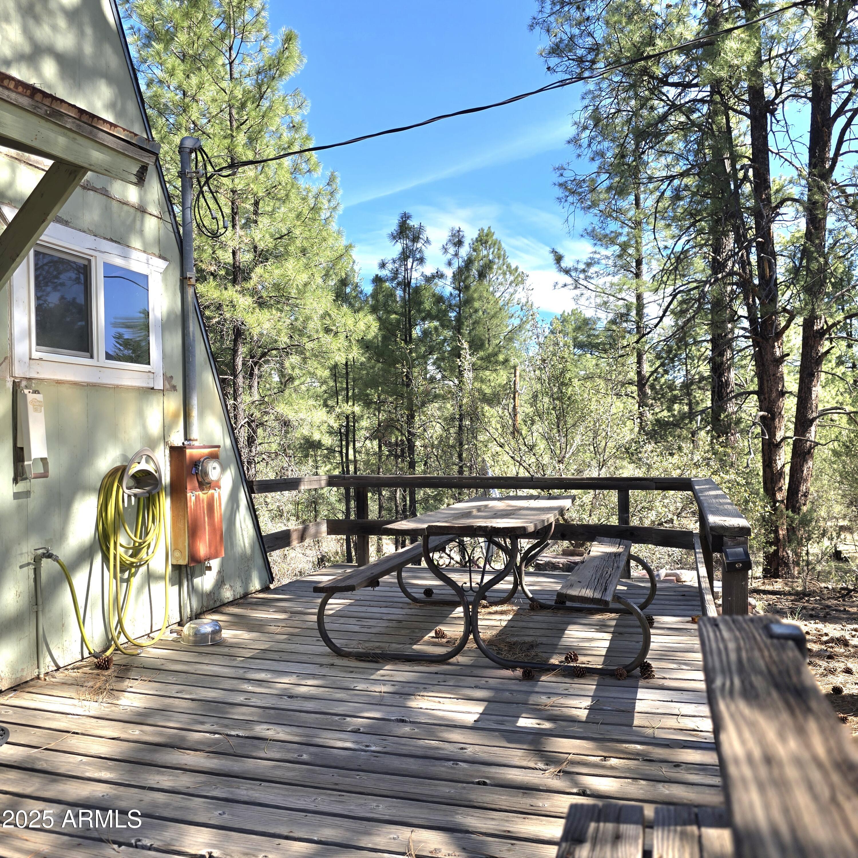 7426 W FOREST SERVICE Rd 200 --