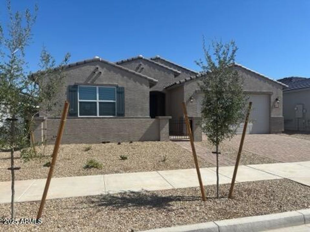 Photo of 17770 W Odeum Lane, Goodyear, AZ 85338 (MLS # 6934637)