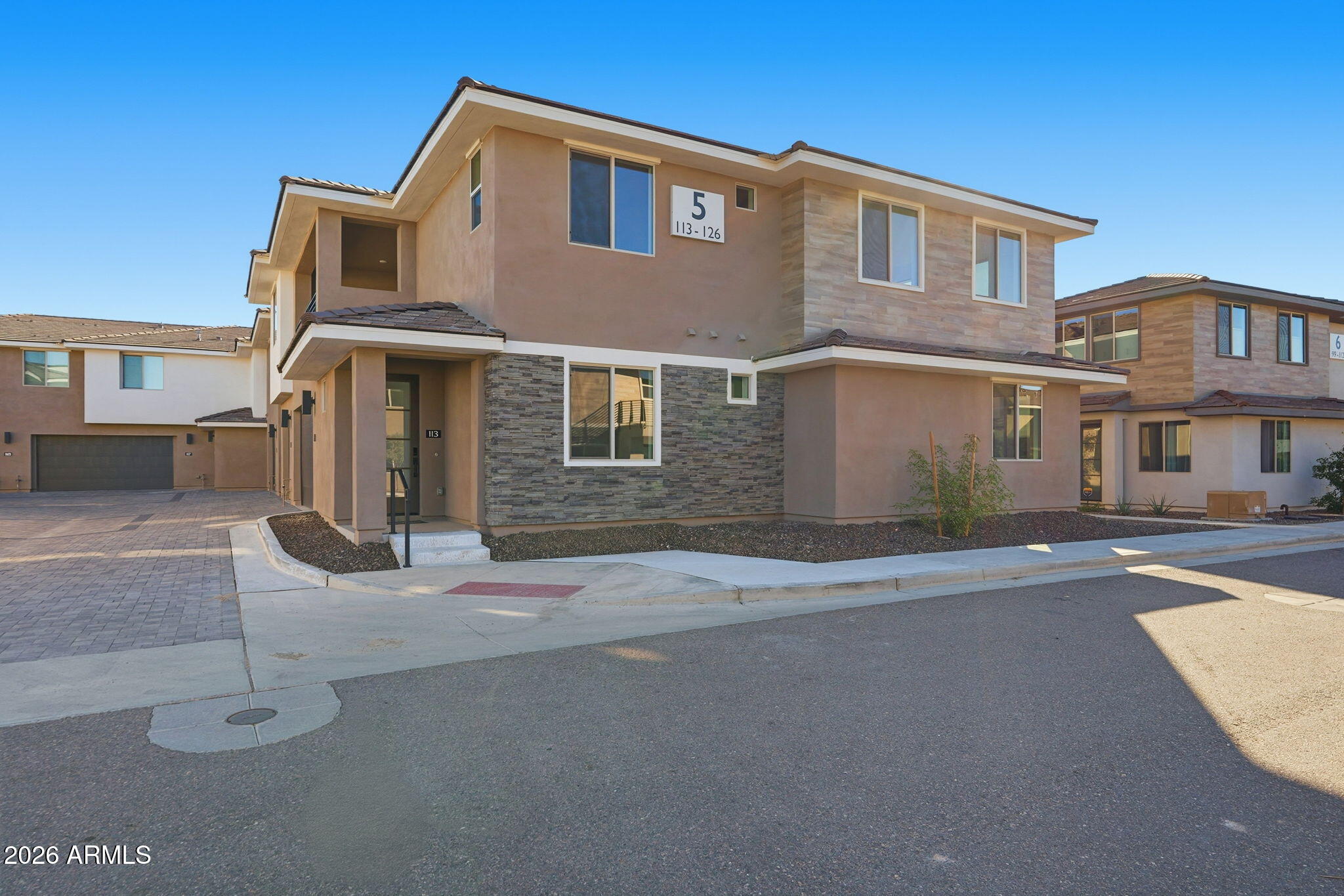 2121 W SONORAN DESERT Drive 113
