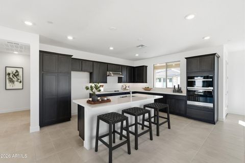 2121 W SONORAN DESERT Drive 113 Phoenix AZ 85085