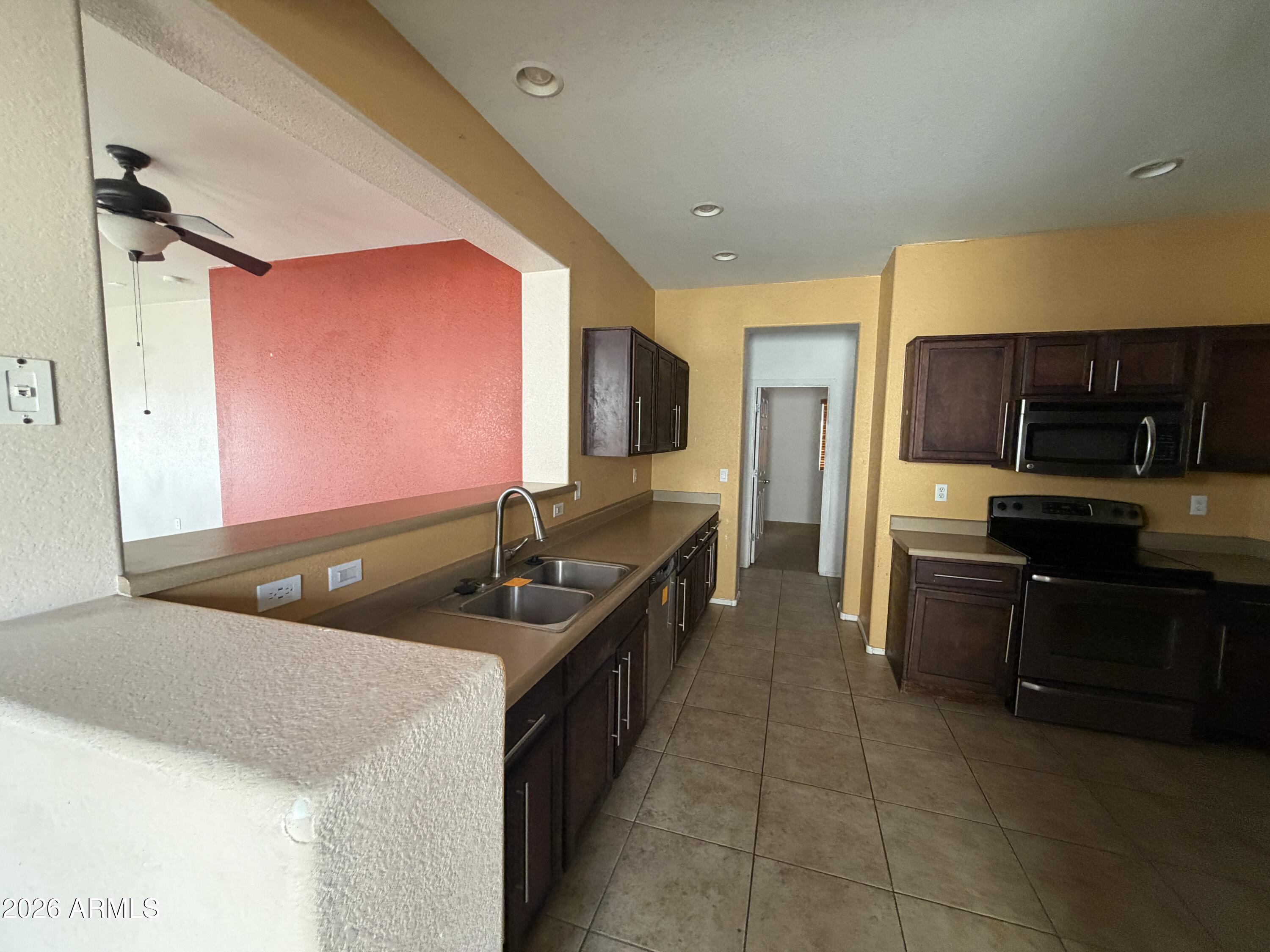 34697 S CORRAL Drive