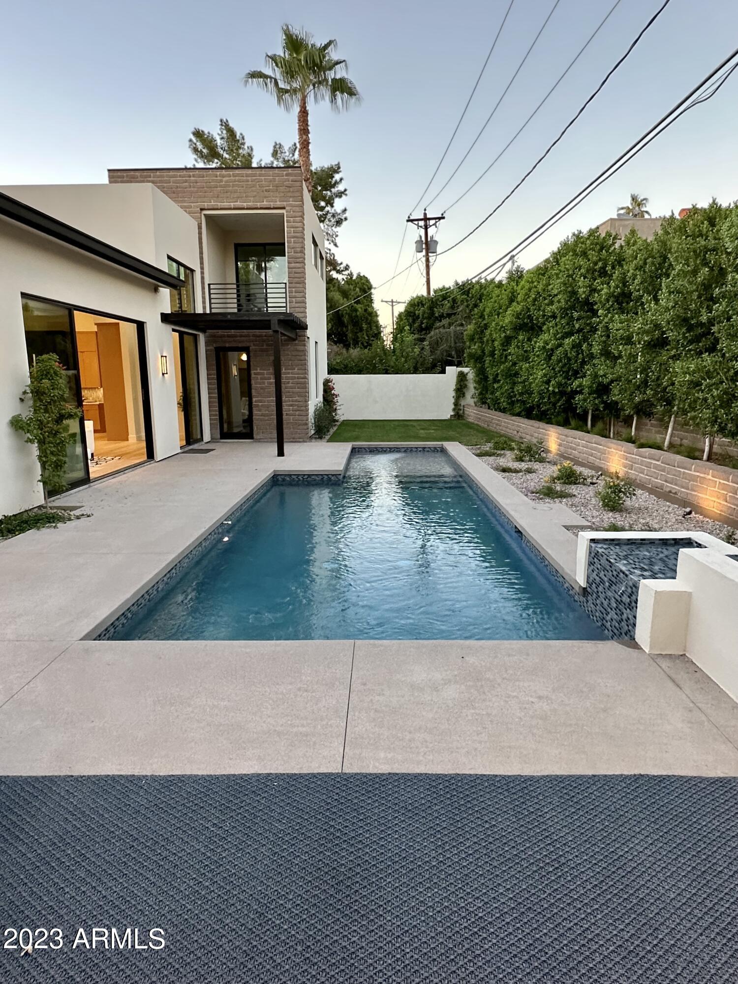 GARY LYN - Residential