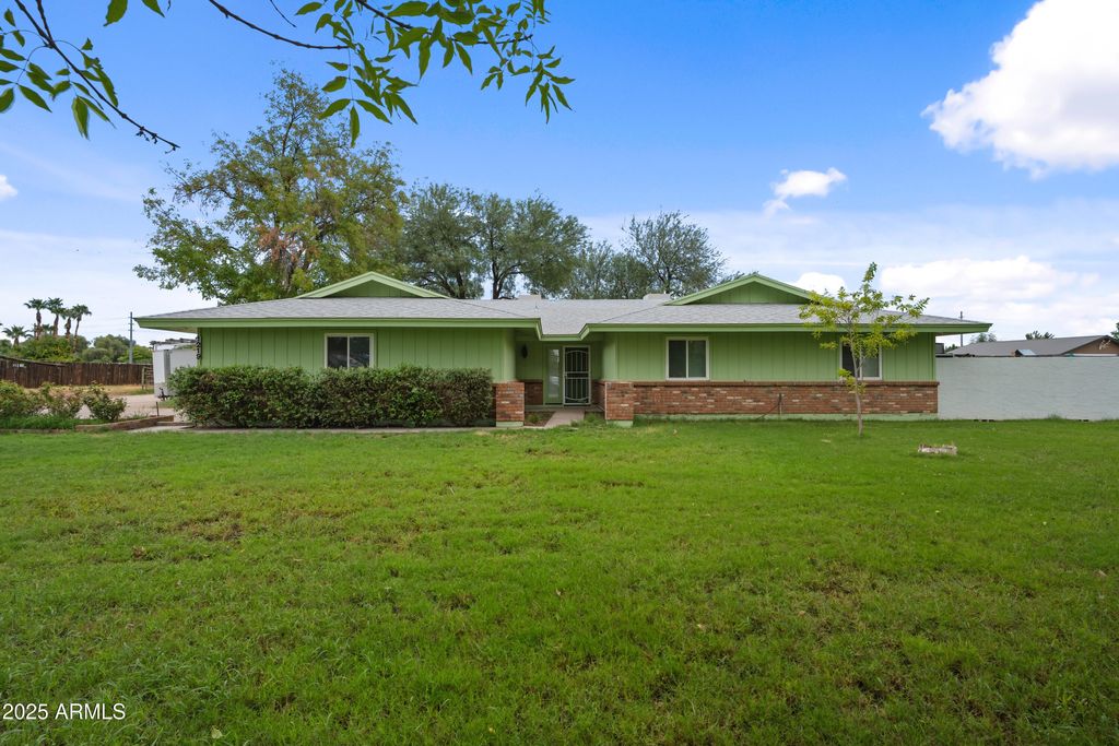 Photo of 1219 N Porter Place, Gilbert, AZ 85234 (MLS # 6926383)