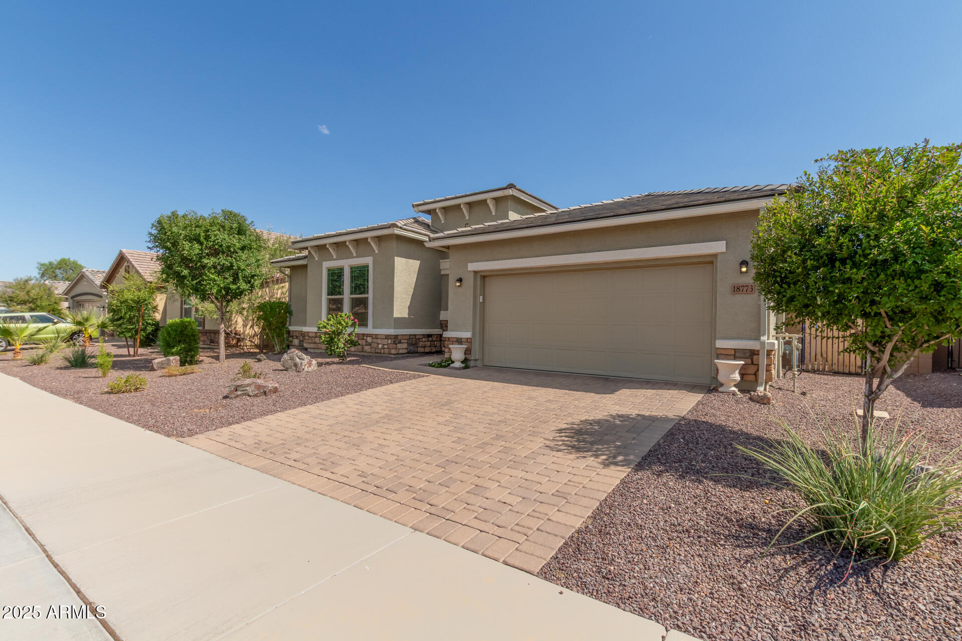 18773 W MERCER Lane