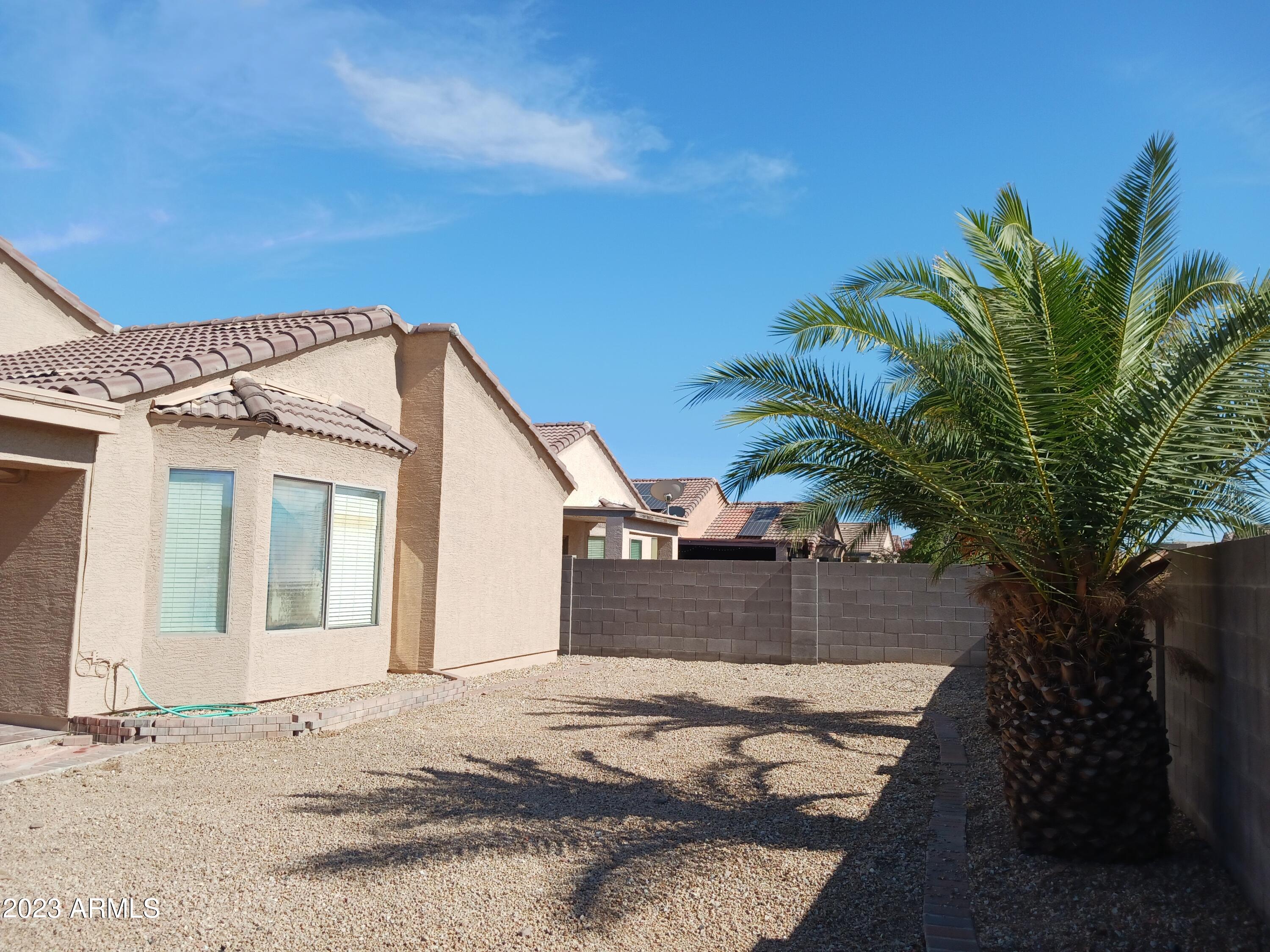 8074 N 109th Drive
