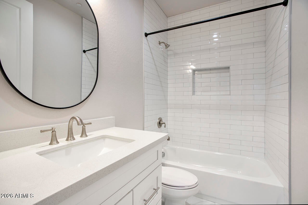 4506 N 10TH Street Unit 2