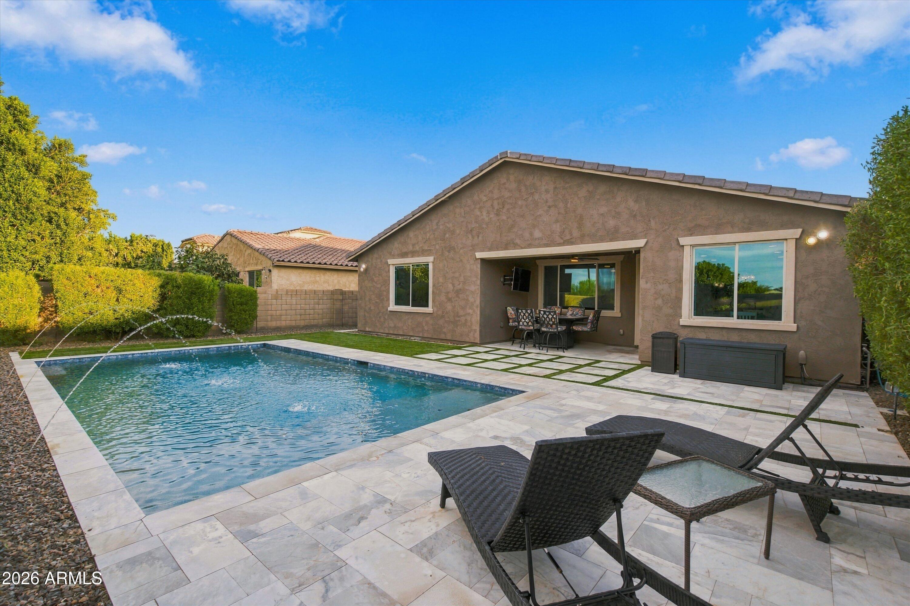 3874 E STRAWBERRY Drive