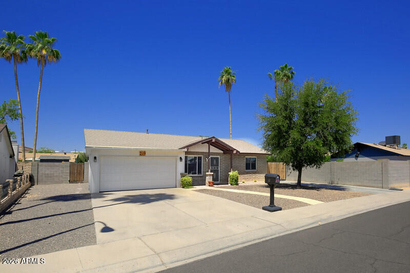 Properties 3 219 E SESAME Circle